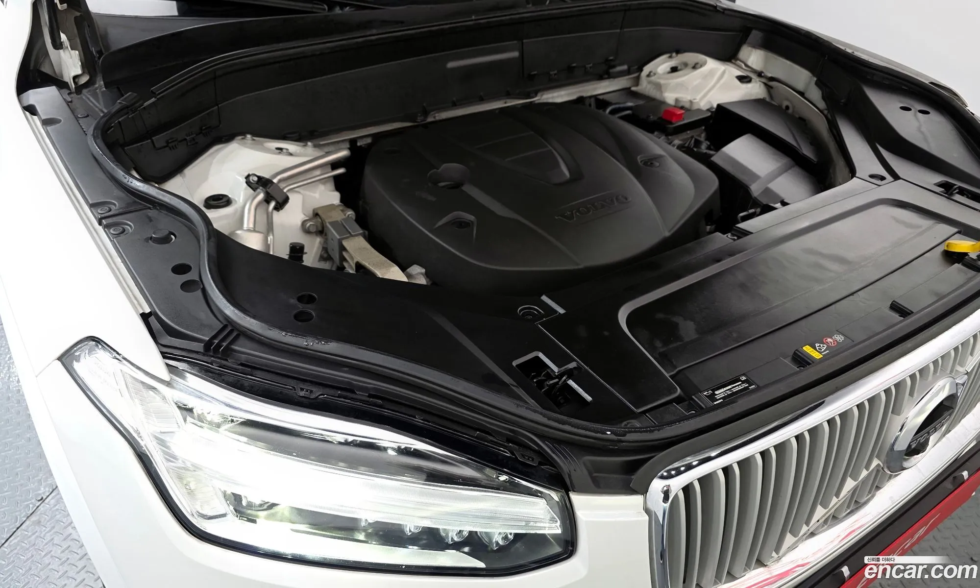 Volvo XC90 2018 YV1LF68TCJ1367577 — 5