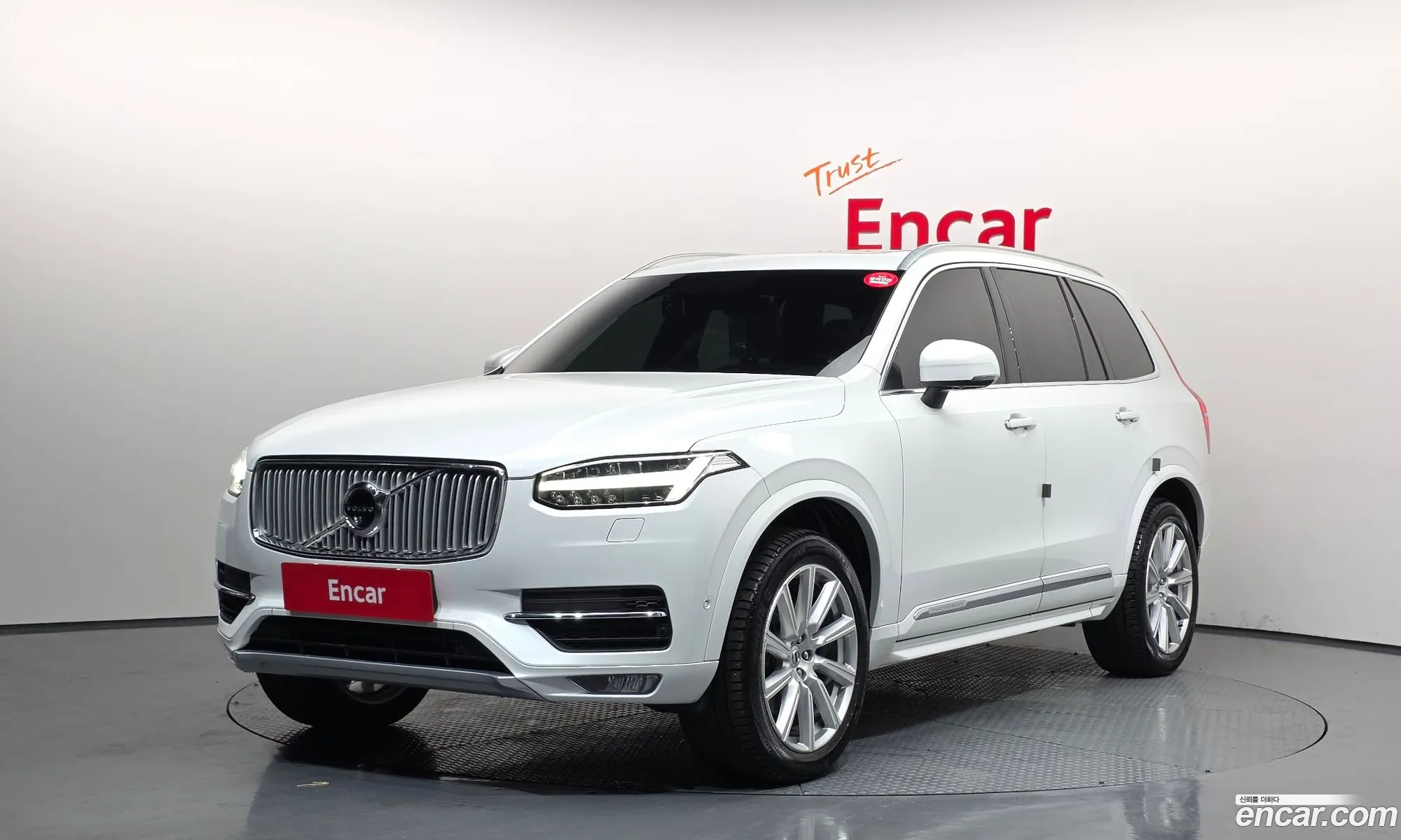 Volvo XC90 2018 YV1LF68TCJ1367577 — 3