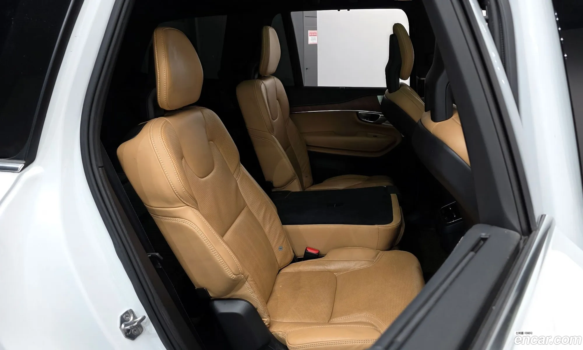 Volvo XC90 2018 YV1LF68TCJ1367577 — 2