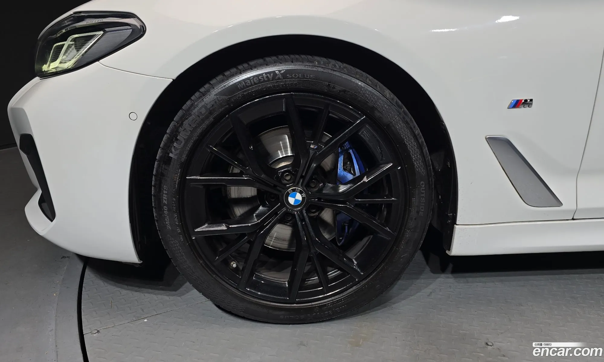 BMW 5 Series 2022 WBA71BH00NWX49717 — 4