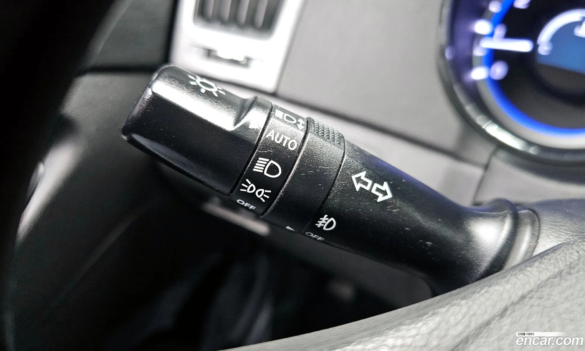 Hyundai YF Sonata 2011 — 6