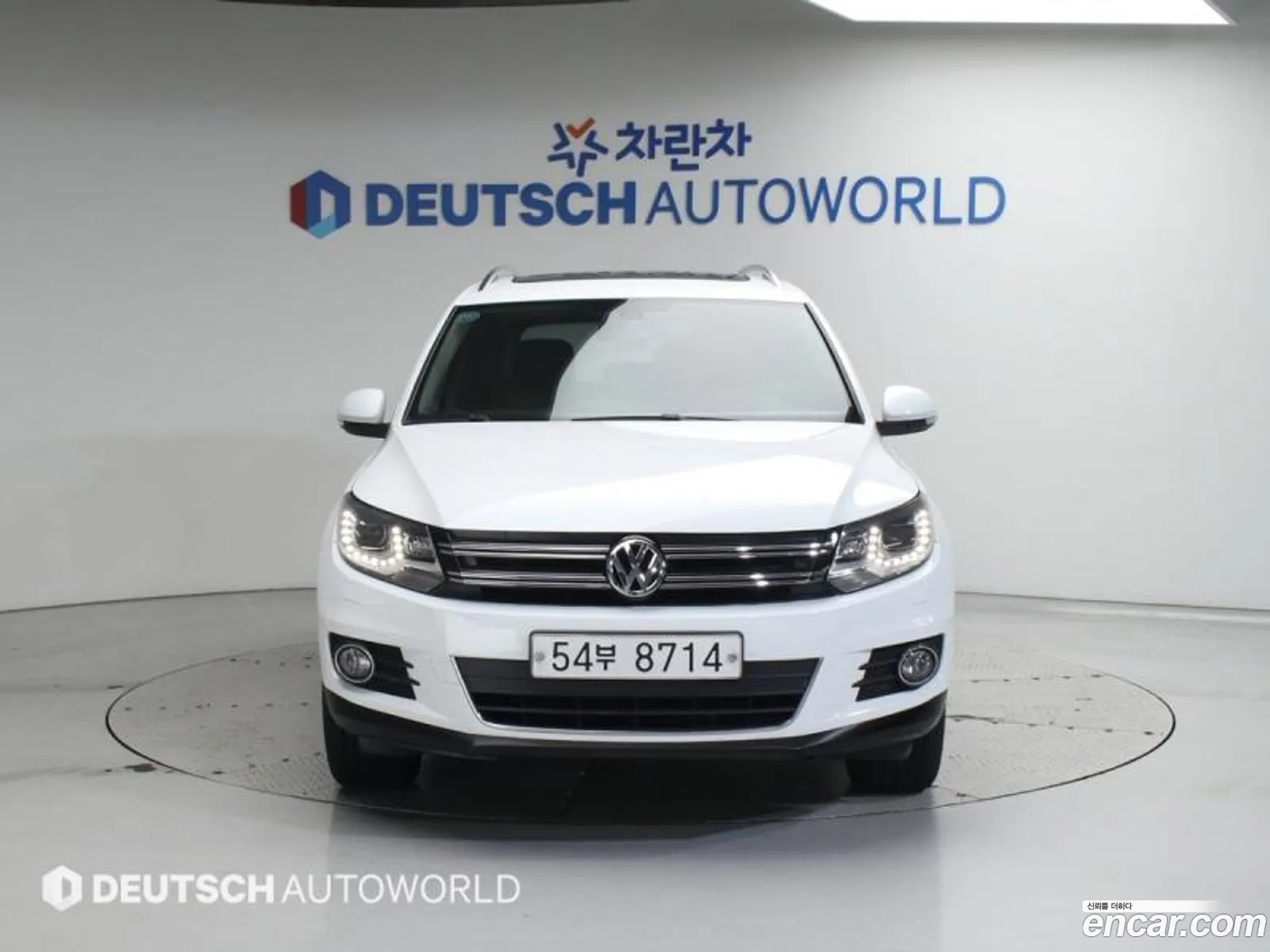 Volkswagen Tiguan 2015 — 14