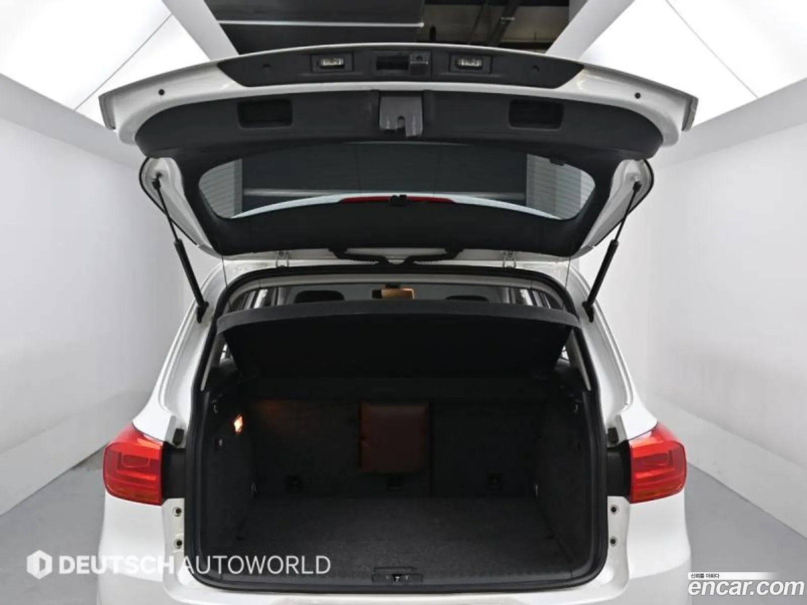 Volkswagen Tiguan 2015 — 8