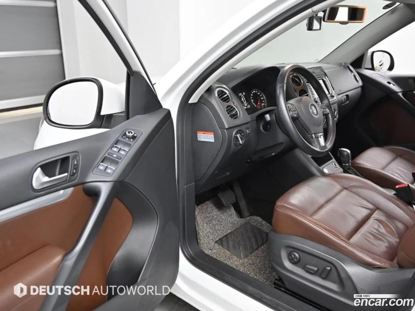 Volkswagen Tiguan 2015 — 12
