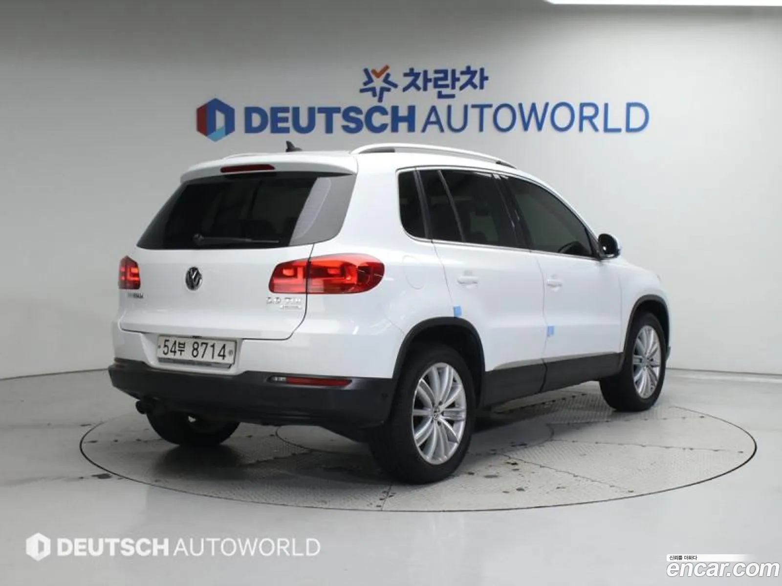 Volkswagen Tiguan 2015 — 13