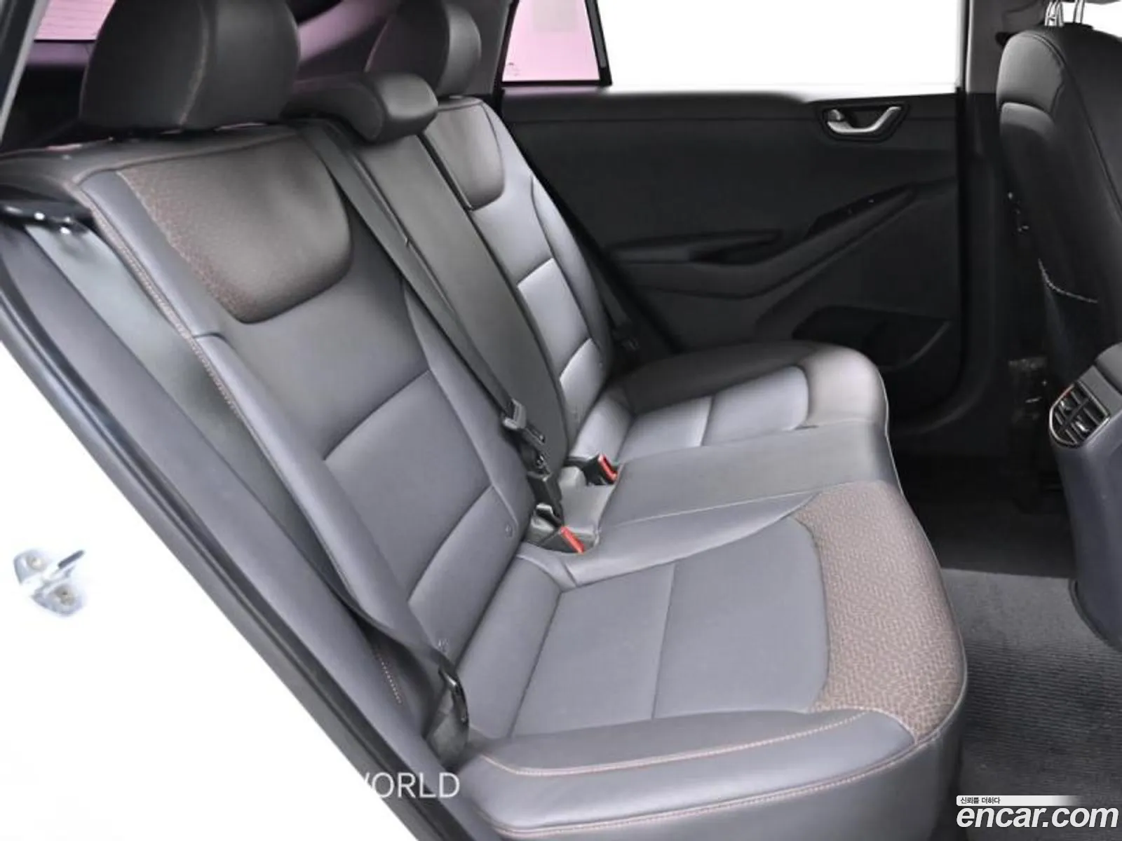 Hyundai Ioniq Electric 2018 — 9