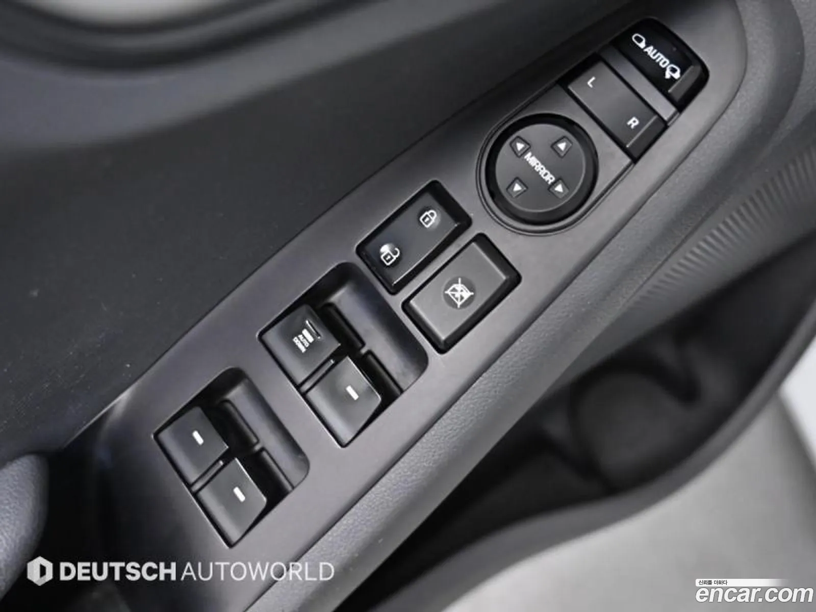 Hyundai Ioniq Electric 2018 — 17