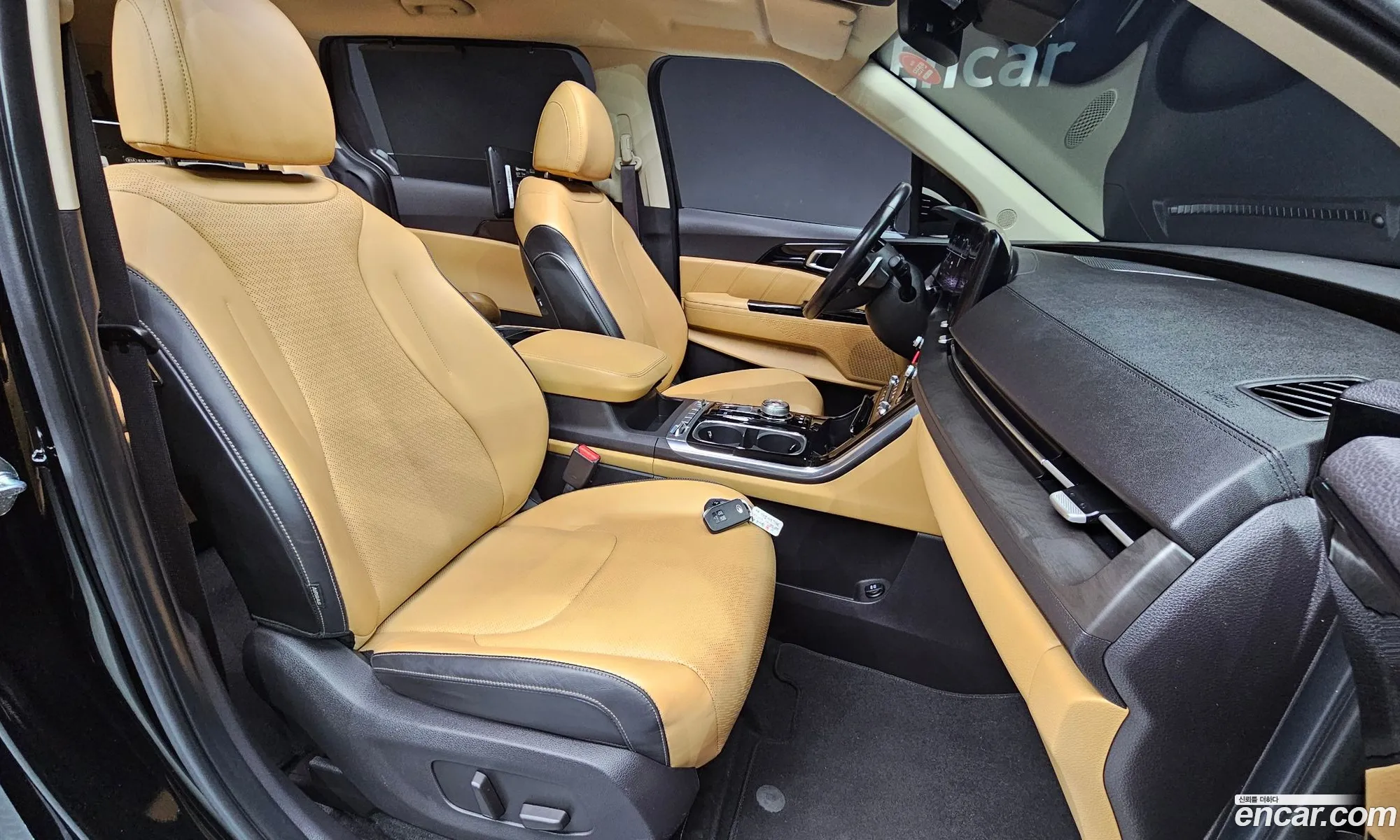 Kia Carnival 2020 KNANE813BMS020536 — 3