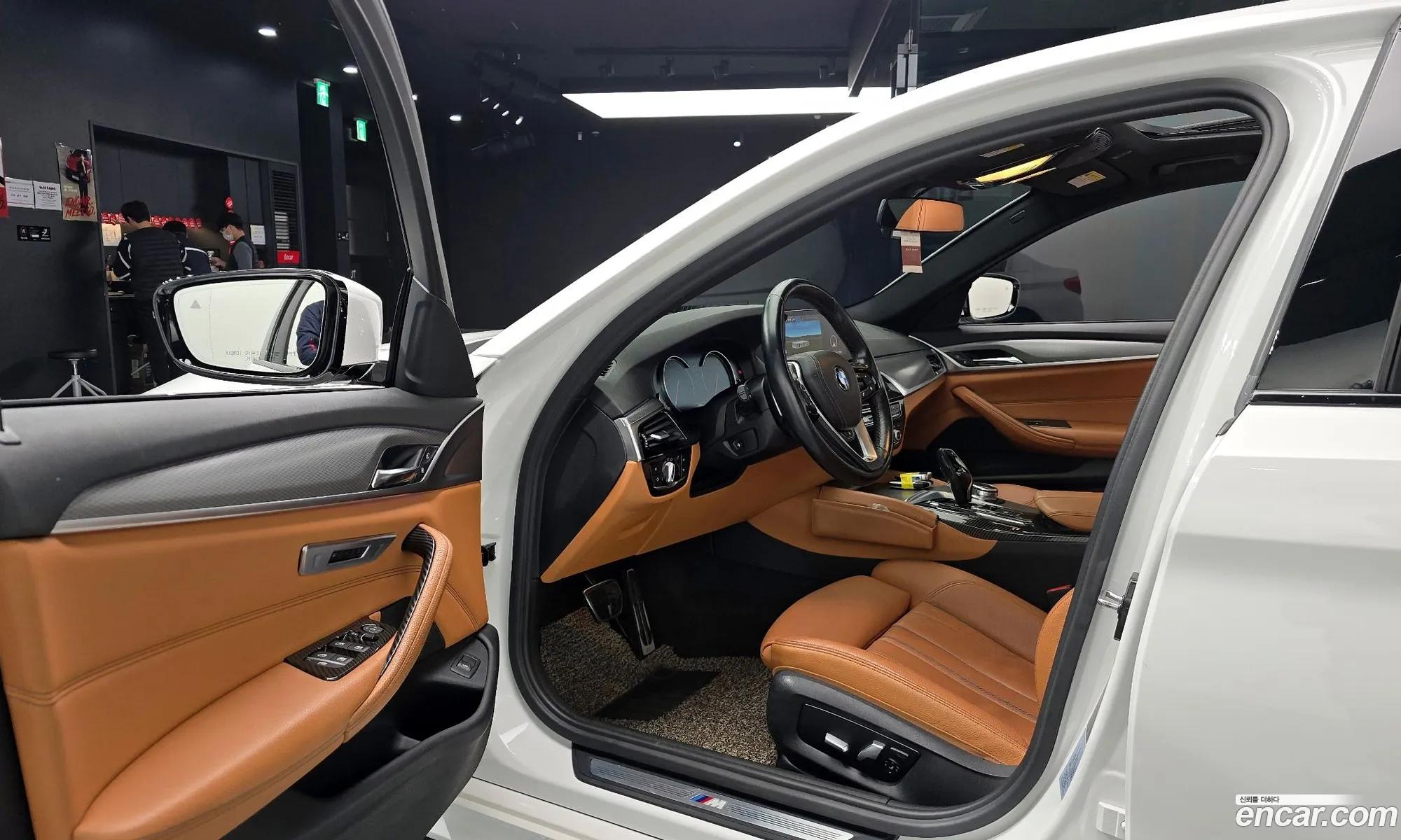 BMW 5 Series 2017 WBAJC3107HG870047 — 10