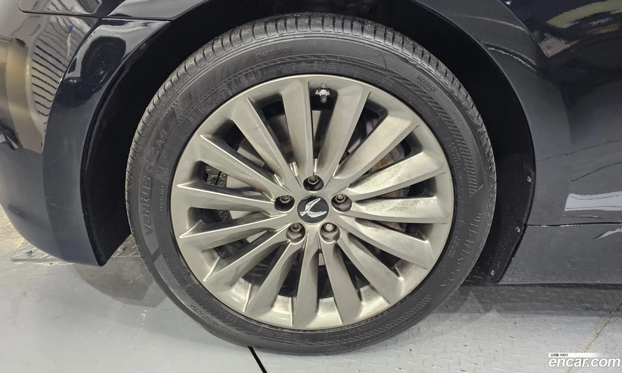 Hyundai Equus 2014 — 13