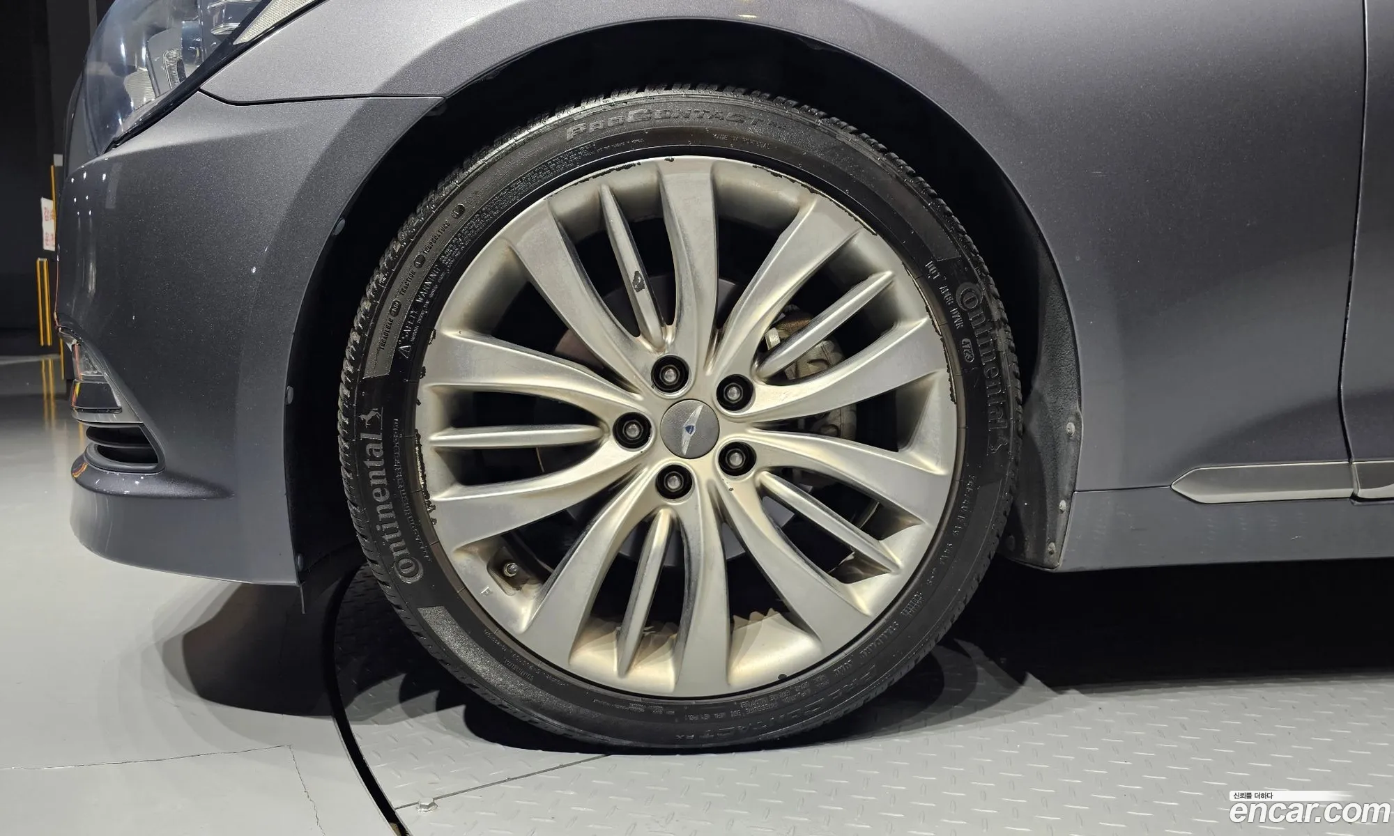 Hyundai Genesis DH 2015 — 9