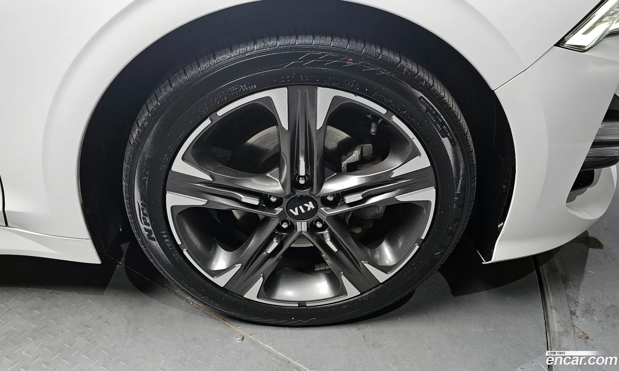 Kia K5 2020 — 16