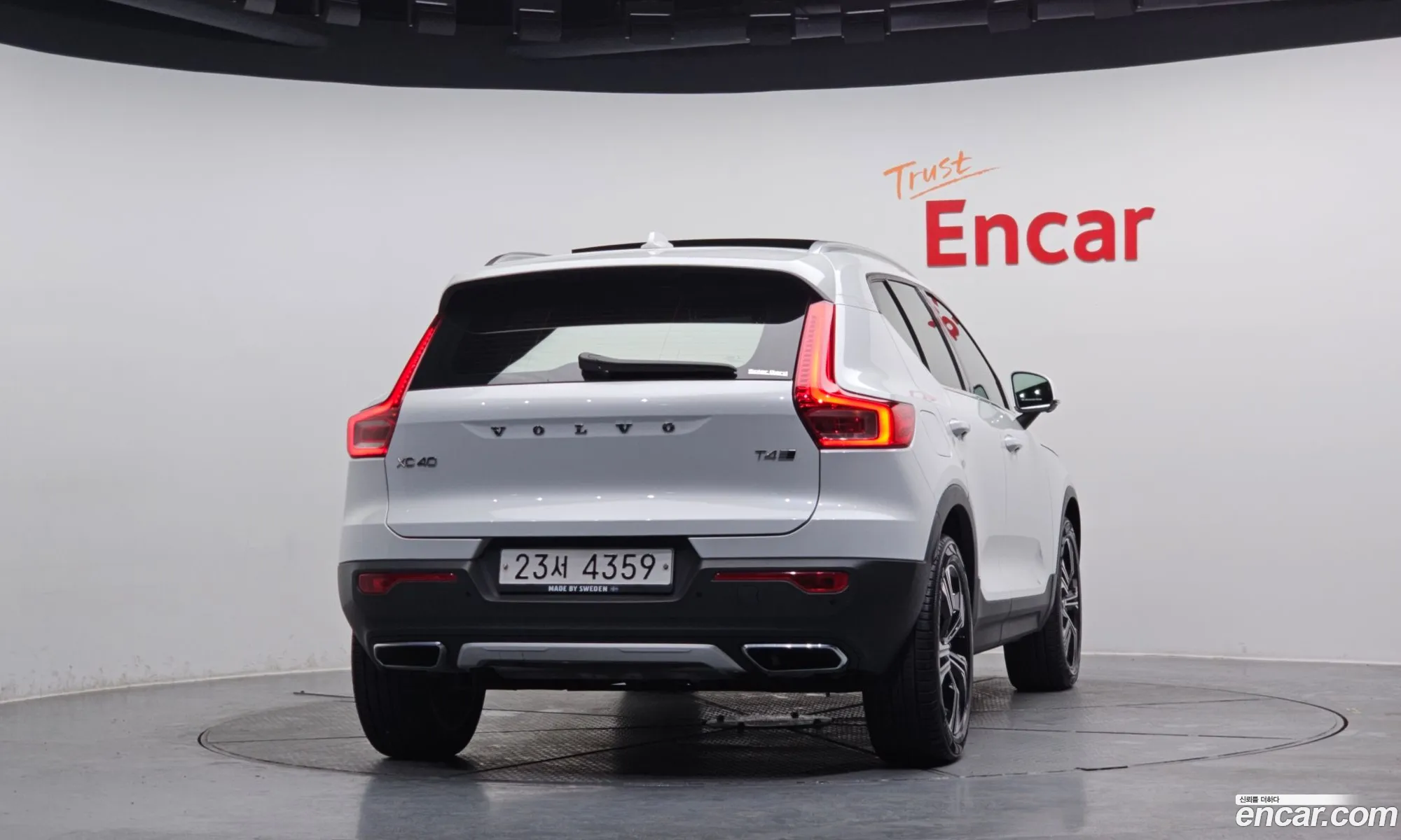 Volvo XC40 2019 YV1XZACACL2197930 — 16