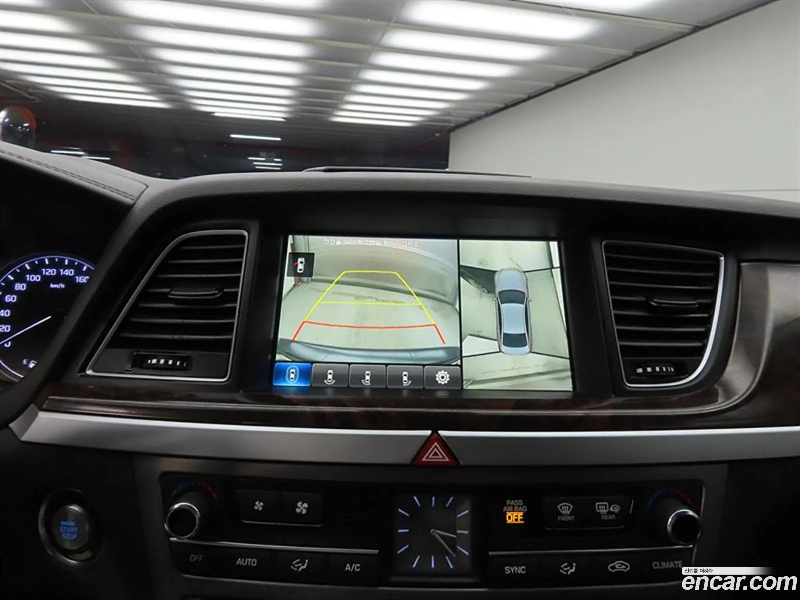 Hyundai Genesis DH 2016 — 9