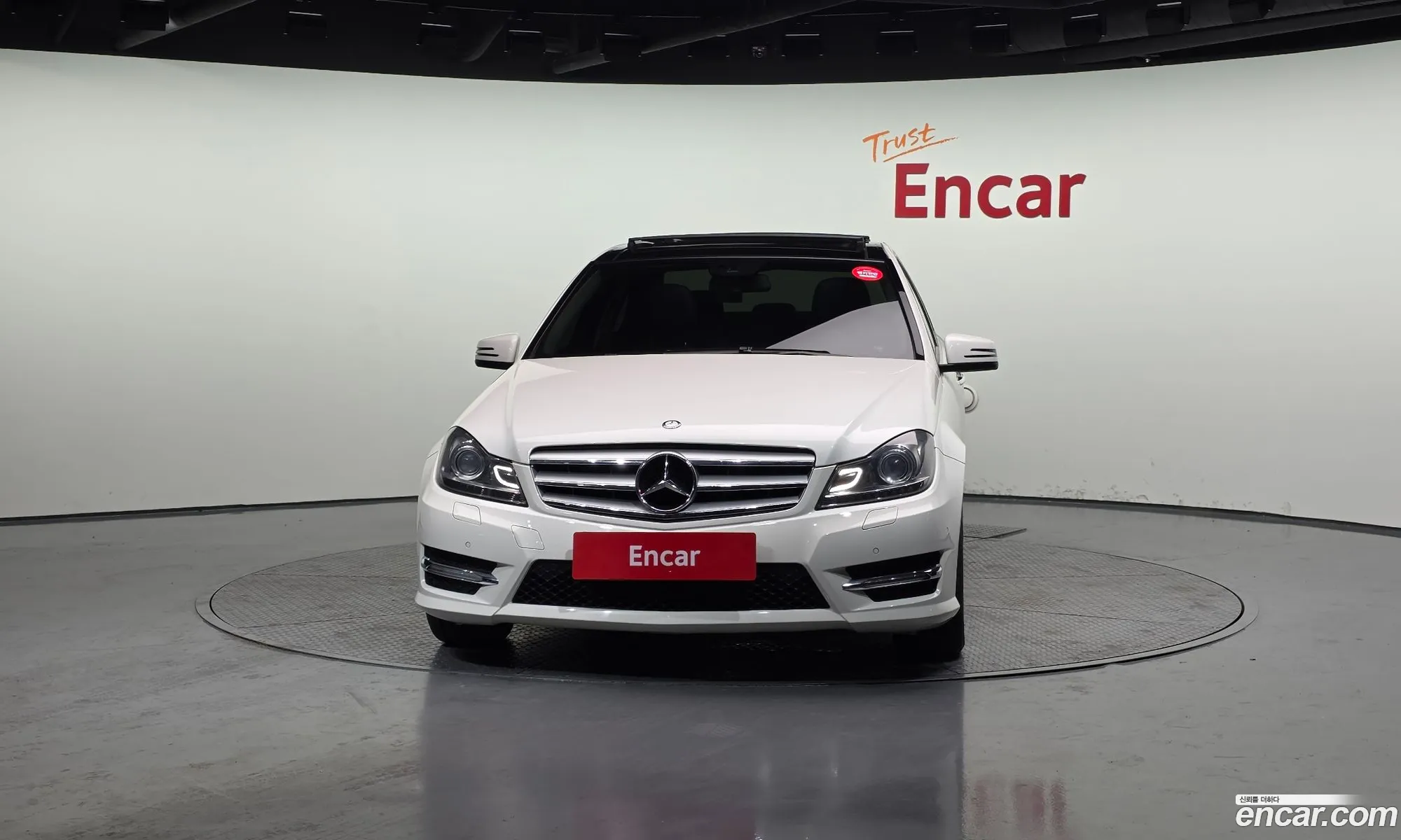 Mercedes-Benz C-Class W204 2011 WDDGF4JB2CA621832 — 13