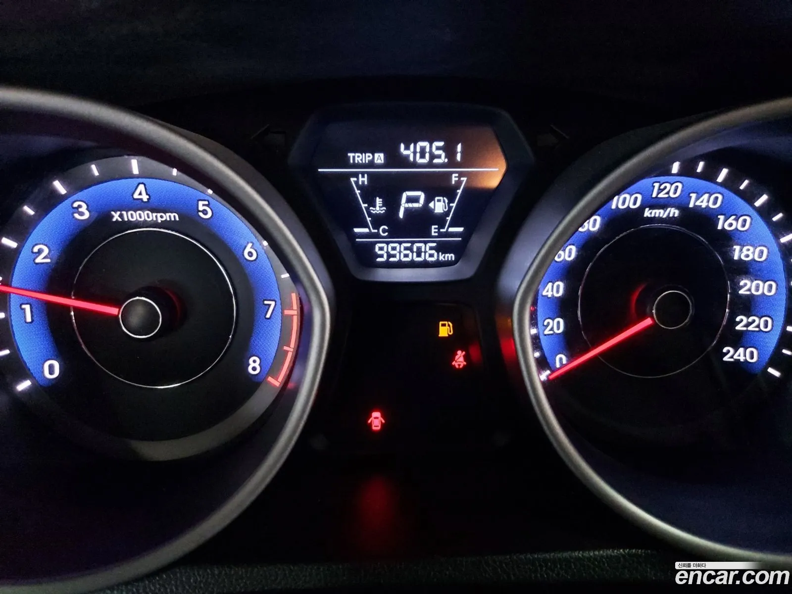 Hyundai Elantra 2015 — 4