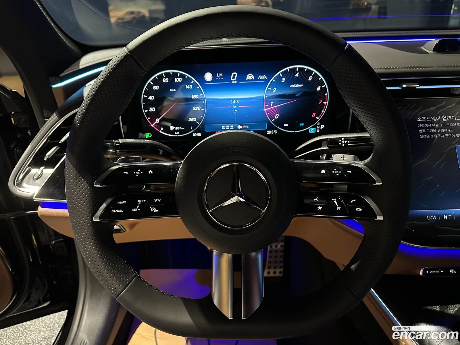 Mercedes-Benz E-Class W214 2025 — 15