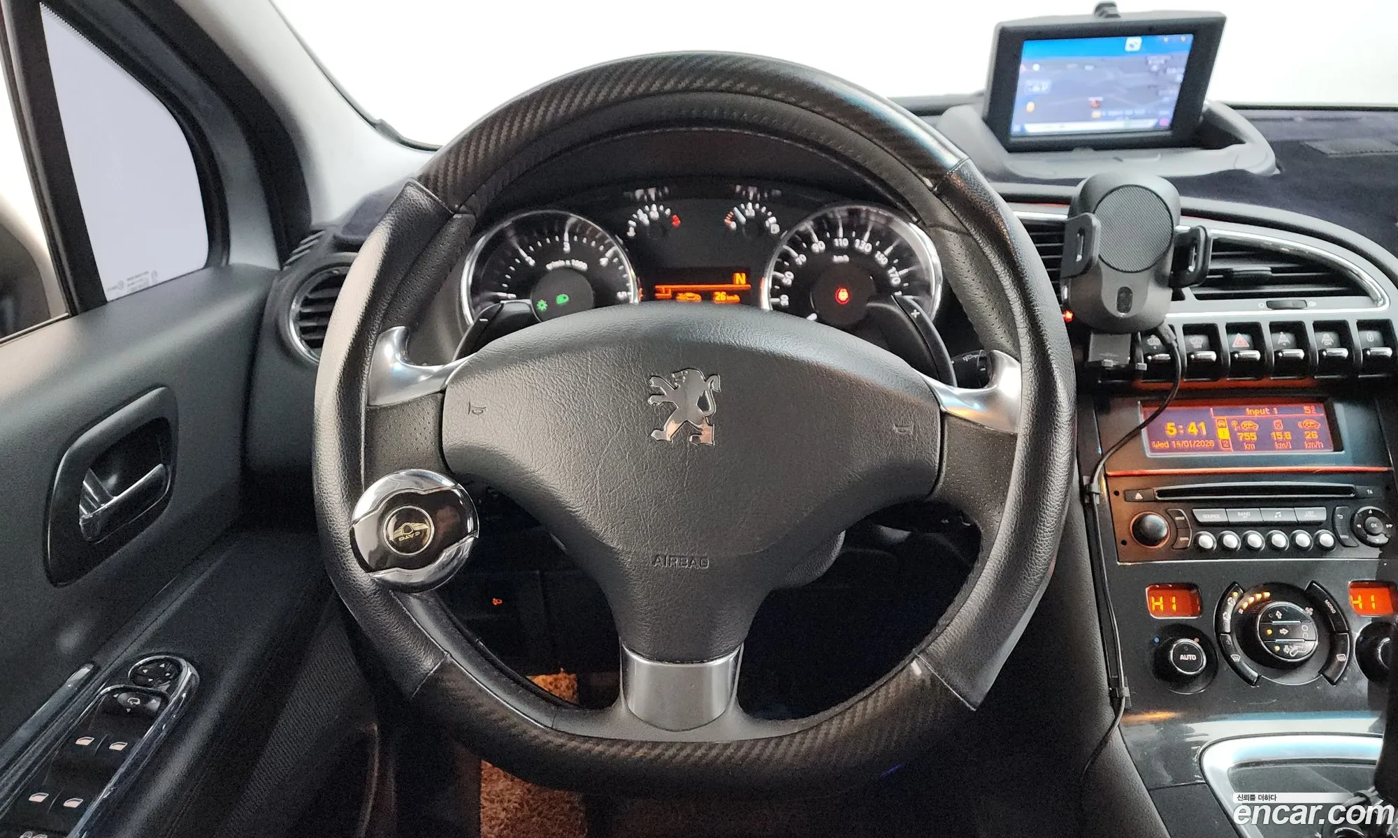 Peugeot 3008 2014 VF30U9HD8ES002748 — 16