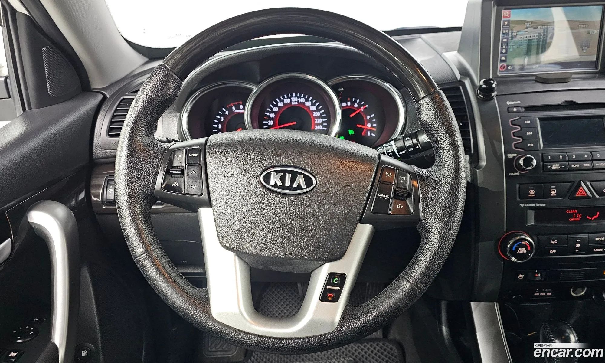 Kia Sorento R 2012 — 9