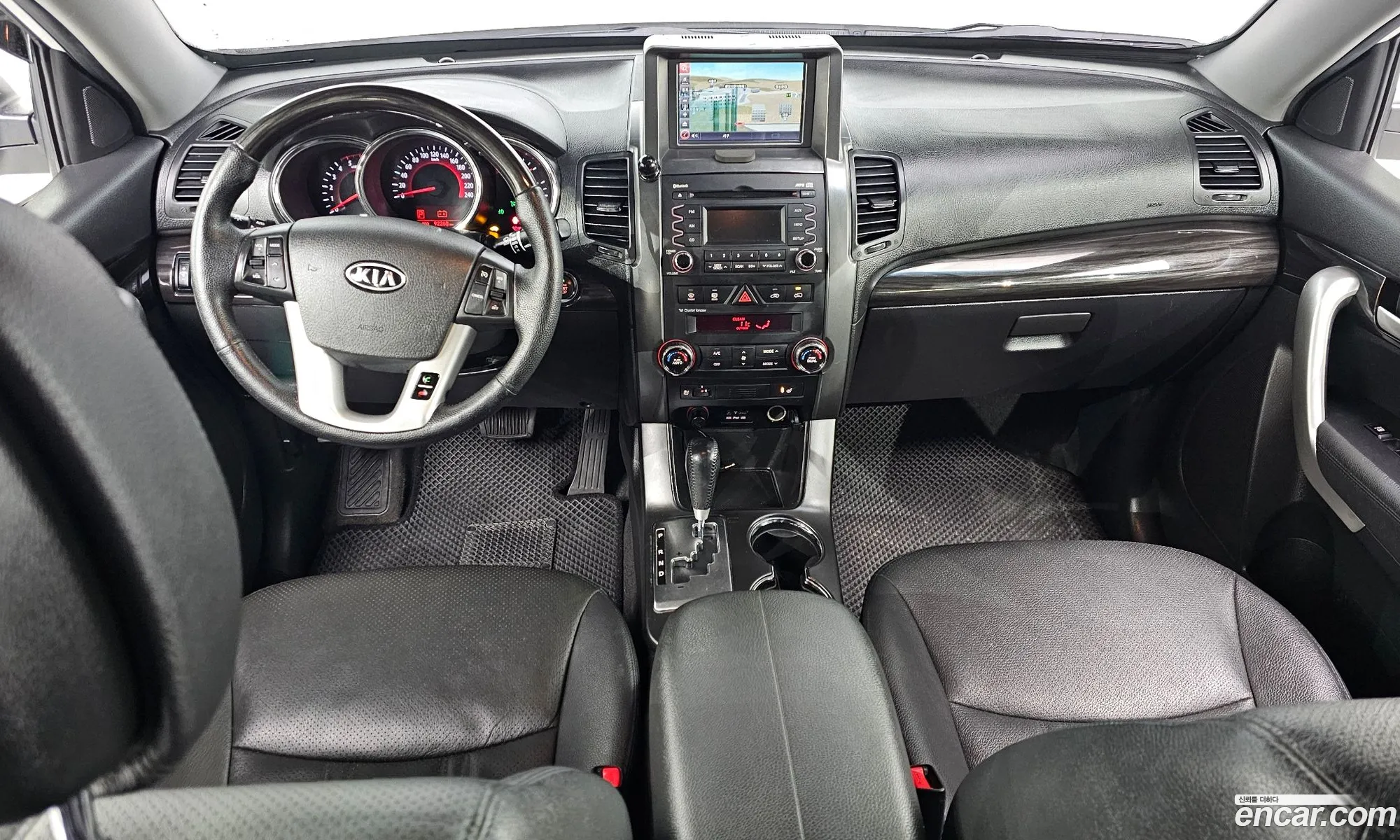 Kia Sorento R 2012 — 12