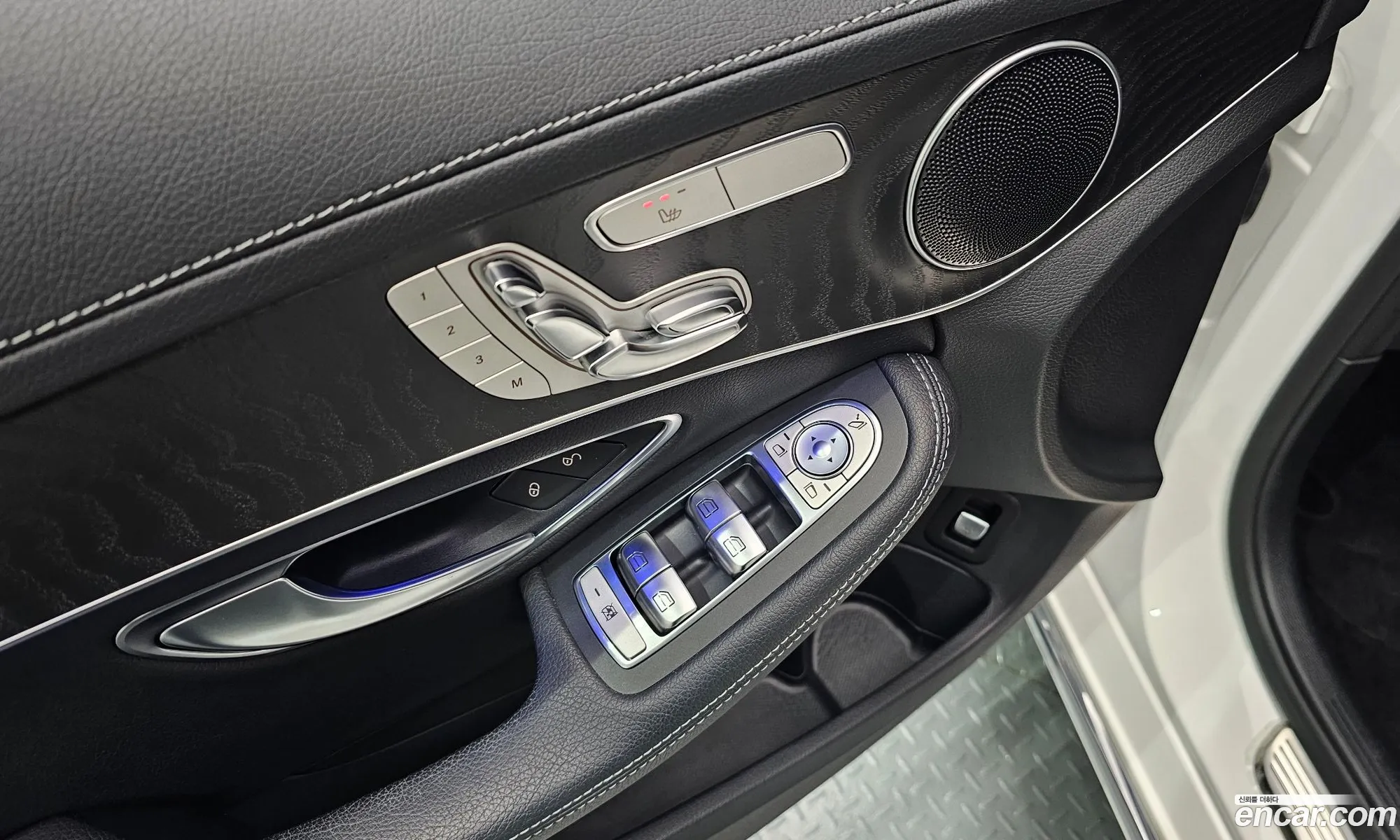 Mercedes-Benz C-Class W205 2019 — 14