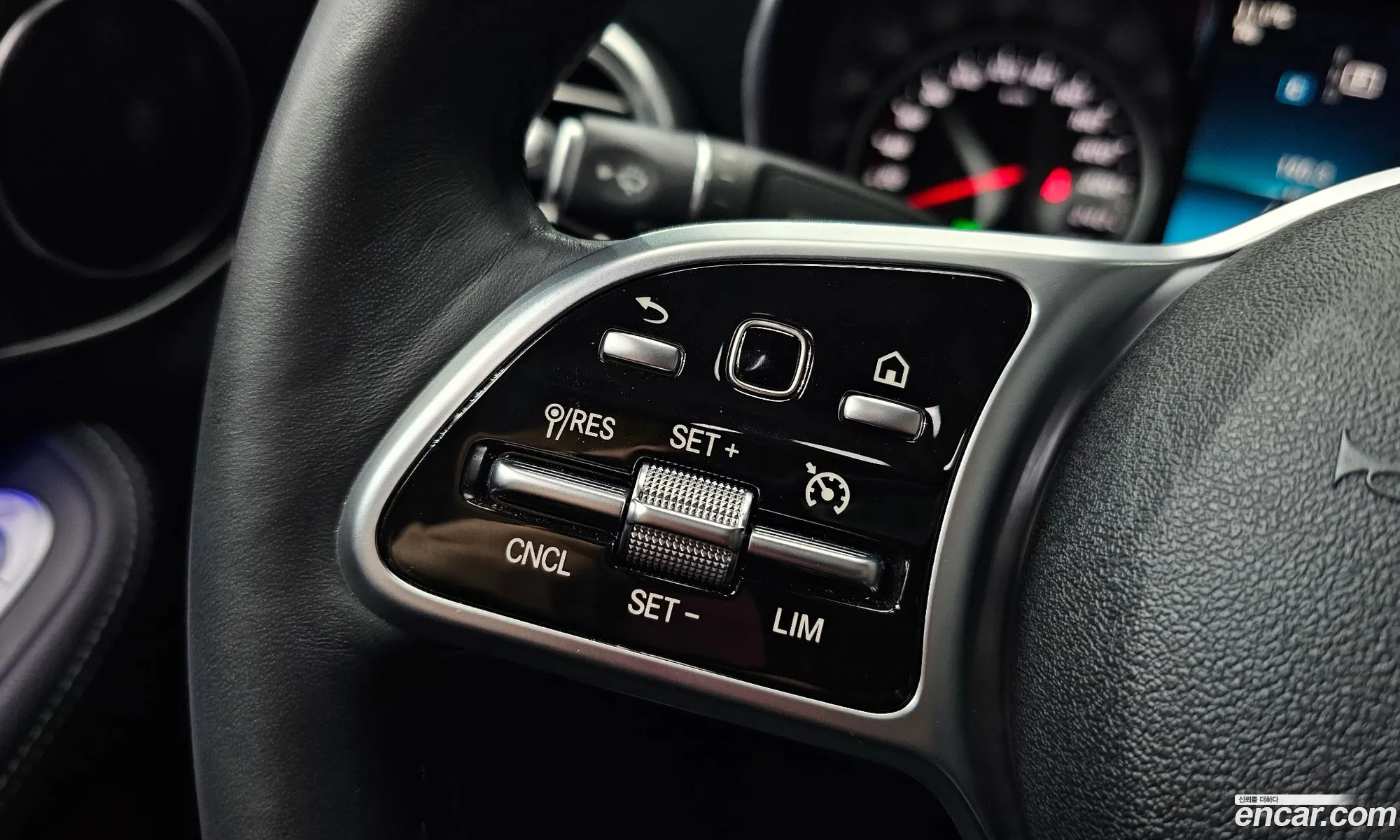 Mercedes-Benz C-Class W205 2019 — 13