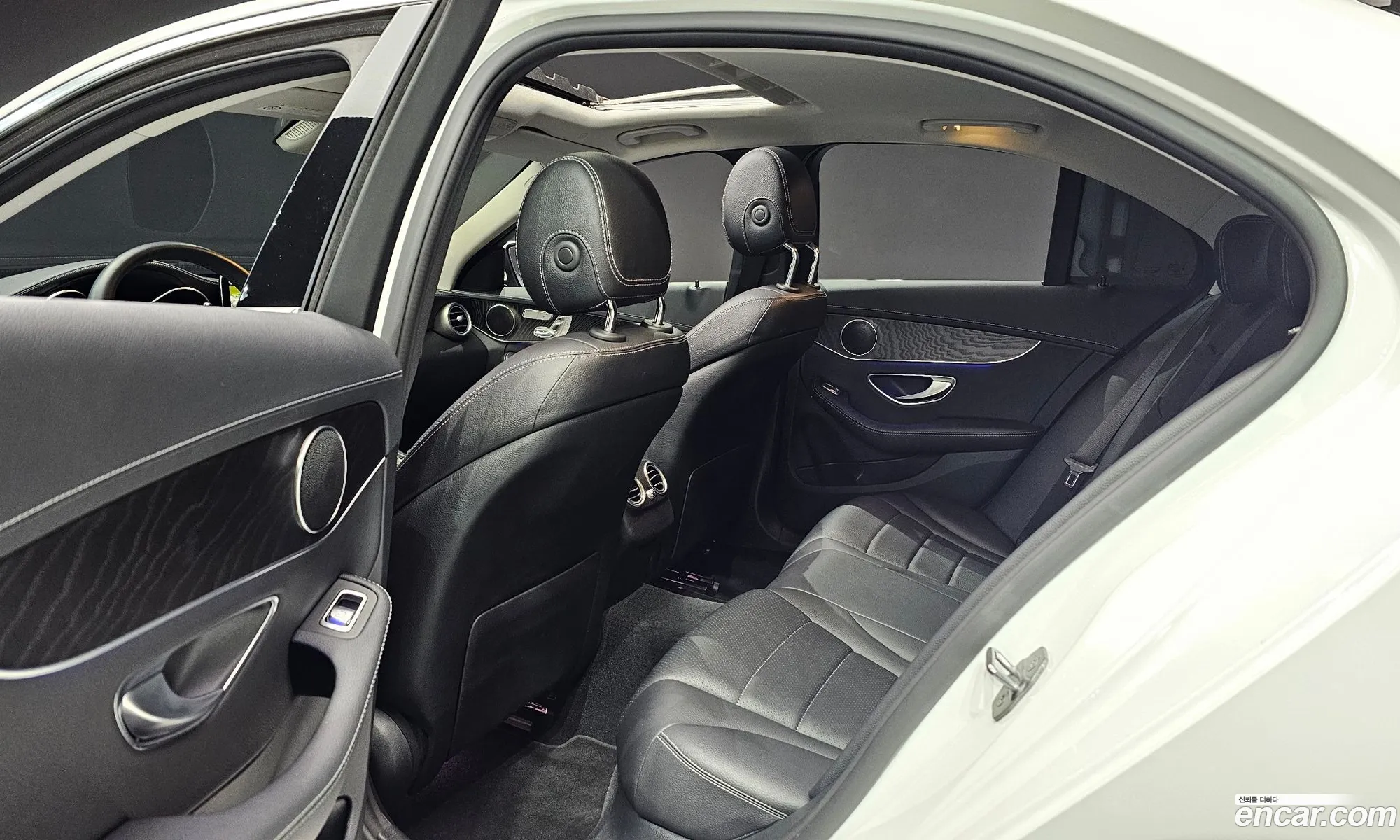 Mercedes-Benz C-Class W205 2019 — 10