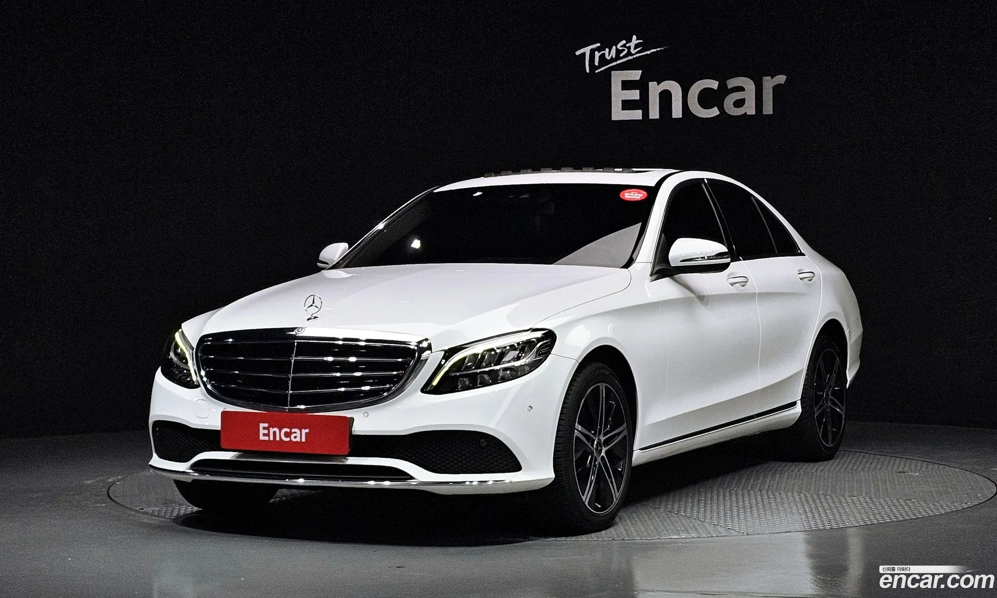 Mercedes-Benz C-Class W205 2019 — 18