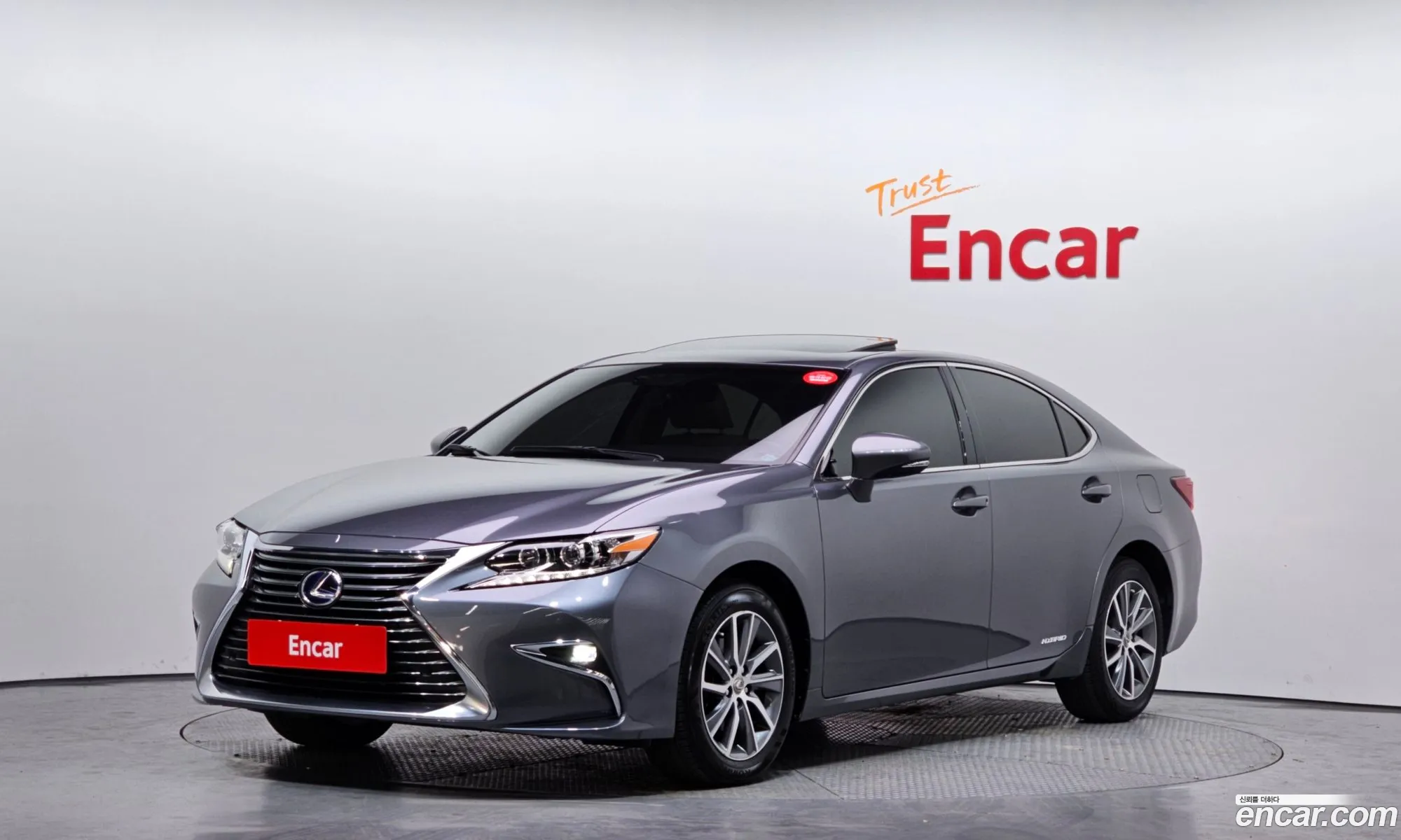 Lexus ES300h 2018 JTHBW1GG1J2179640 — 9