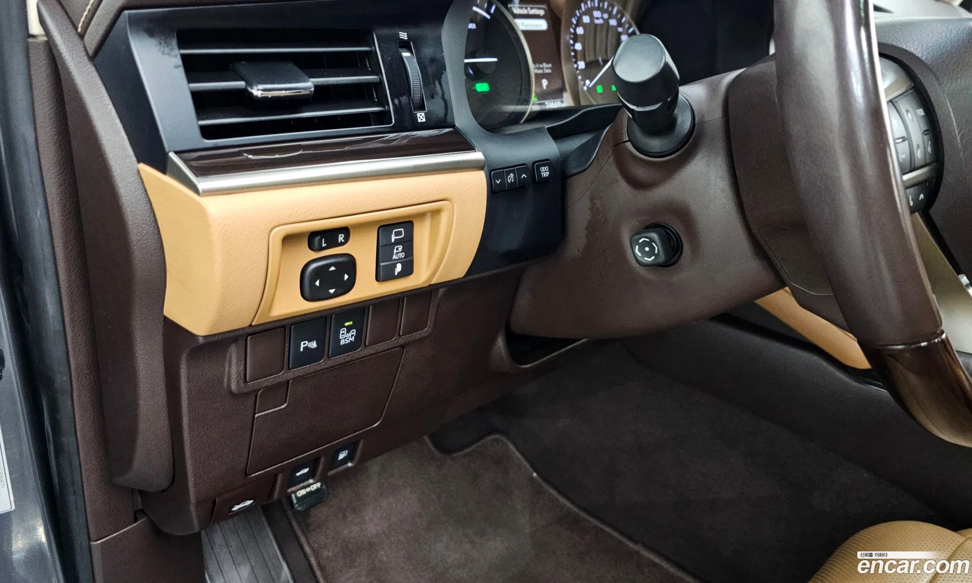 Lexus ES300h 2018 JTHBW1GG1J2179640 — 4