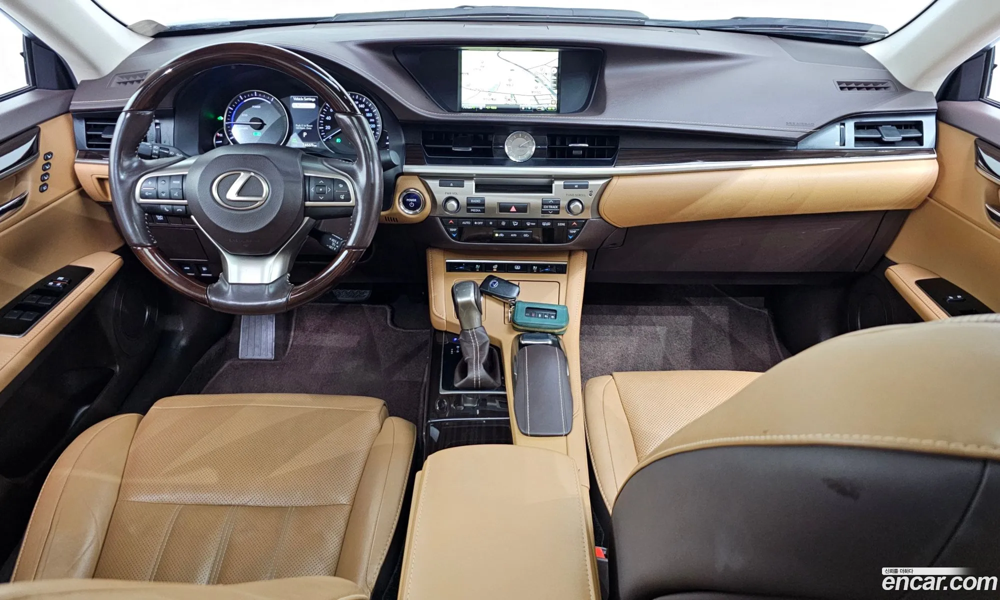 Lexus ES300h 2018 JTHBW1GG1J2179640 — 13