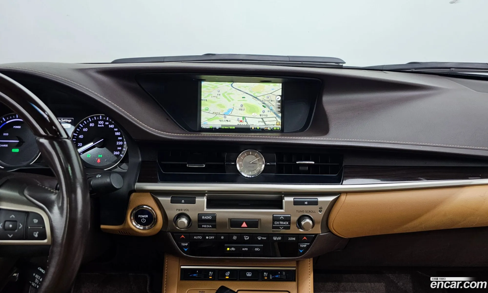 Lexus ES300h 2018 JTHBW1GG1J2179640 — 20