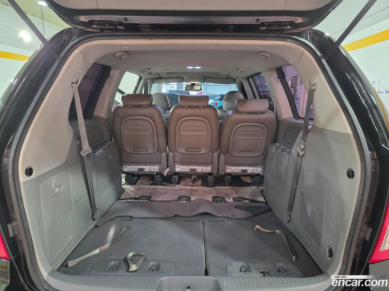 Kia Carnival R 2013 — 14