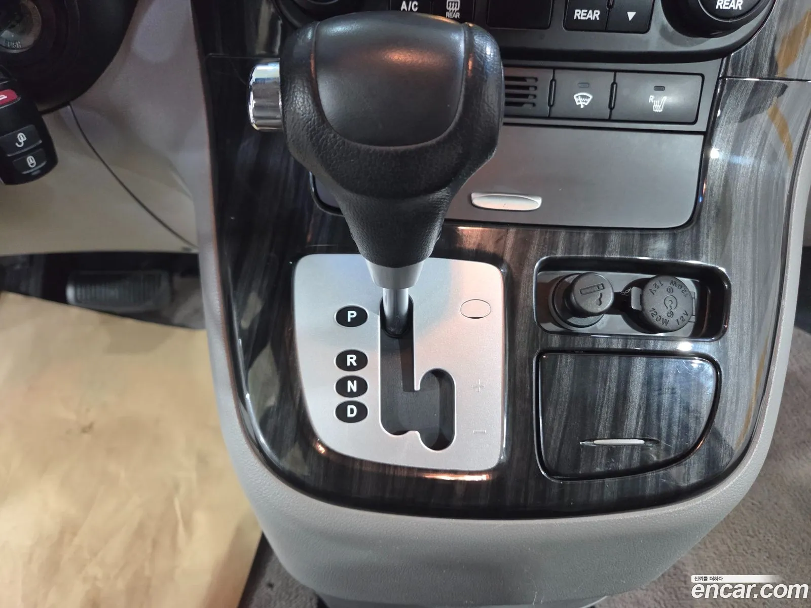 Kia Carnival R 2013 — 11