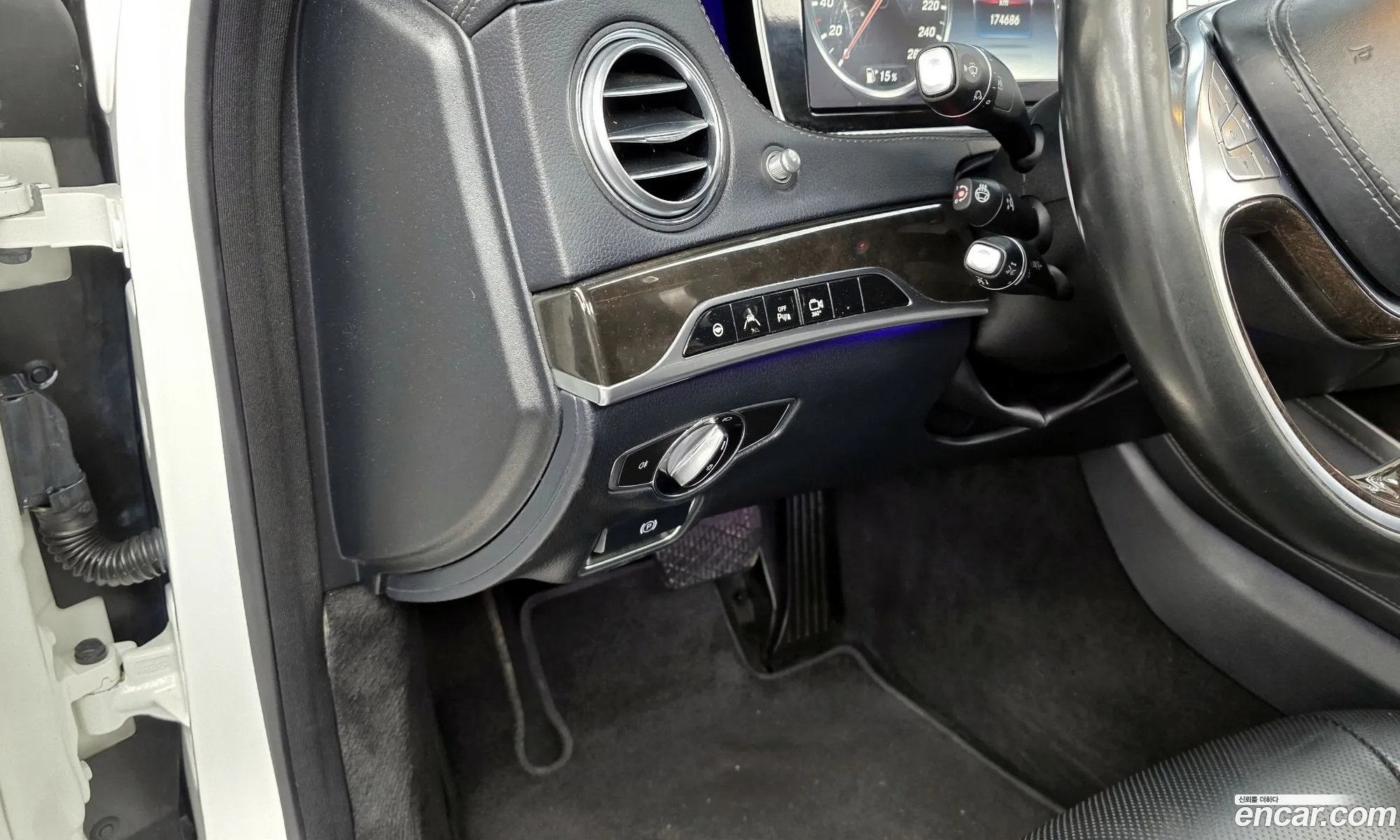 Mercedes-Benz S-Class W222 2015 — 17