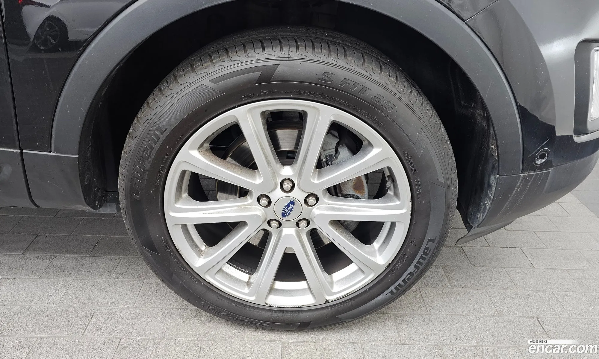 Ford Explorer 2017 — 12