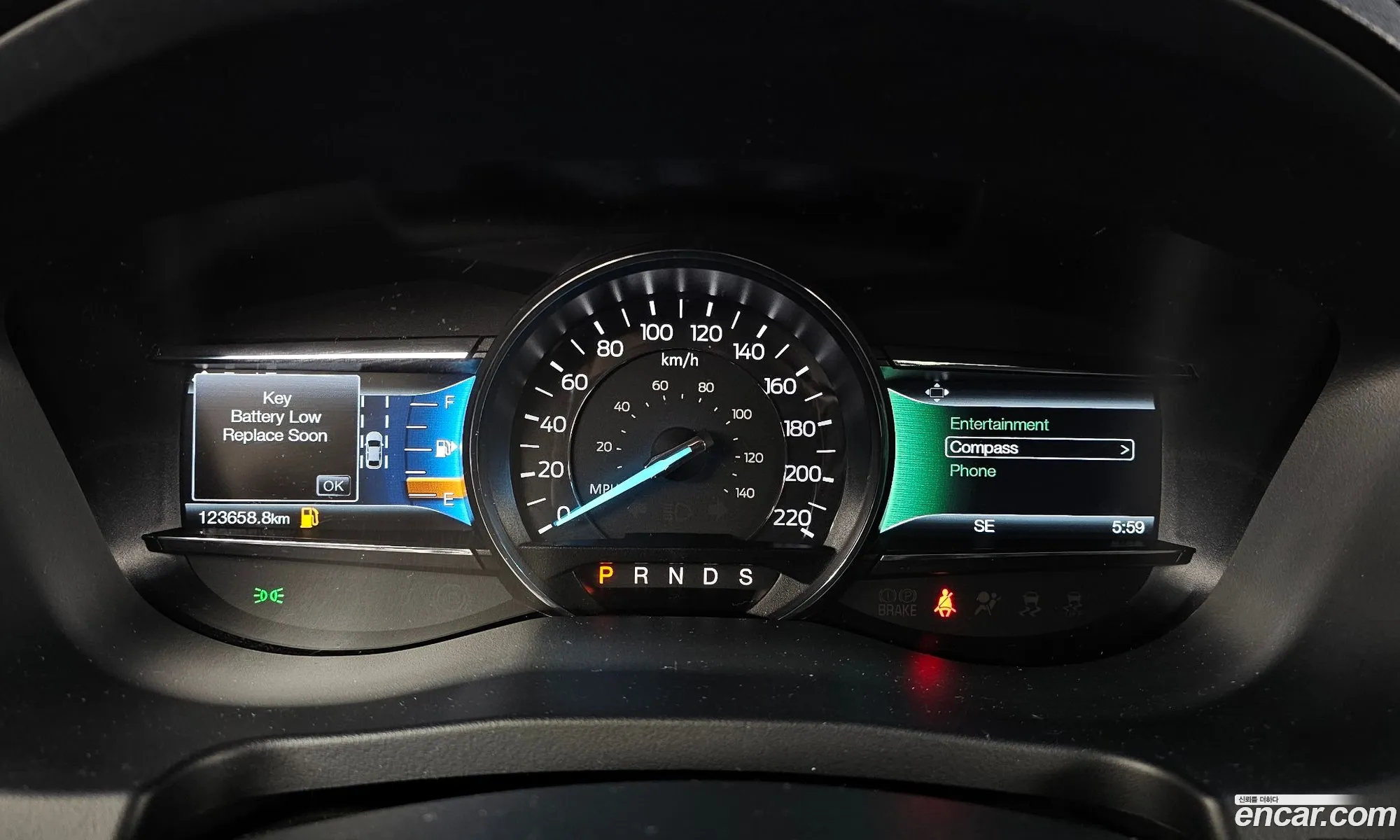 Ford Explorer 2017 — 18