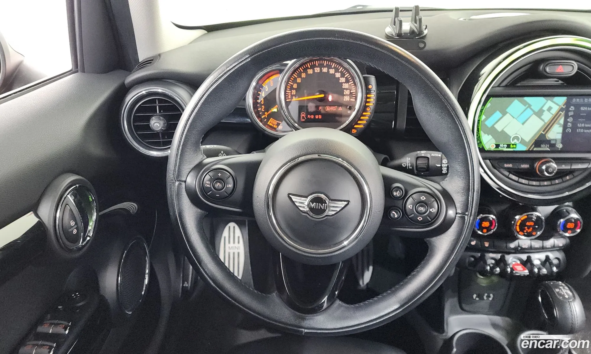 Mini Cooper D 2015 WMWXT3100G2C94813 — 2