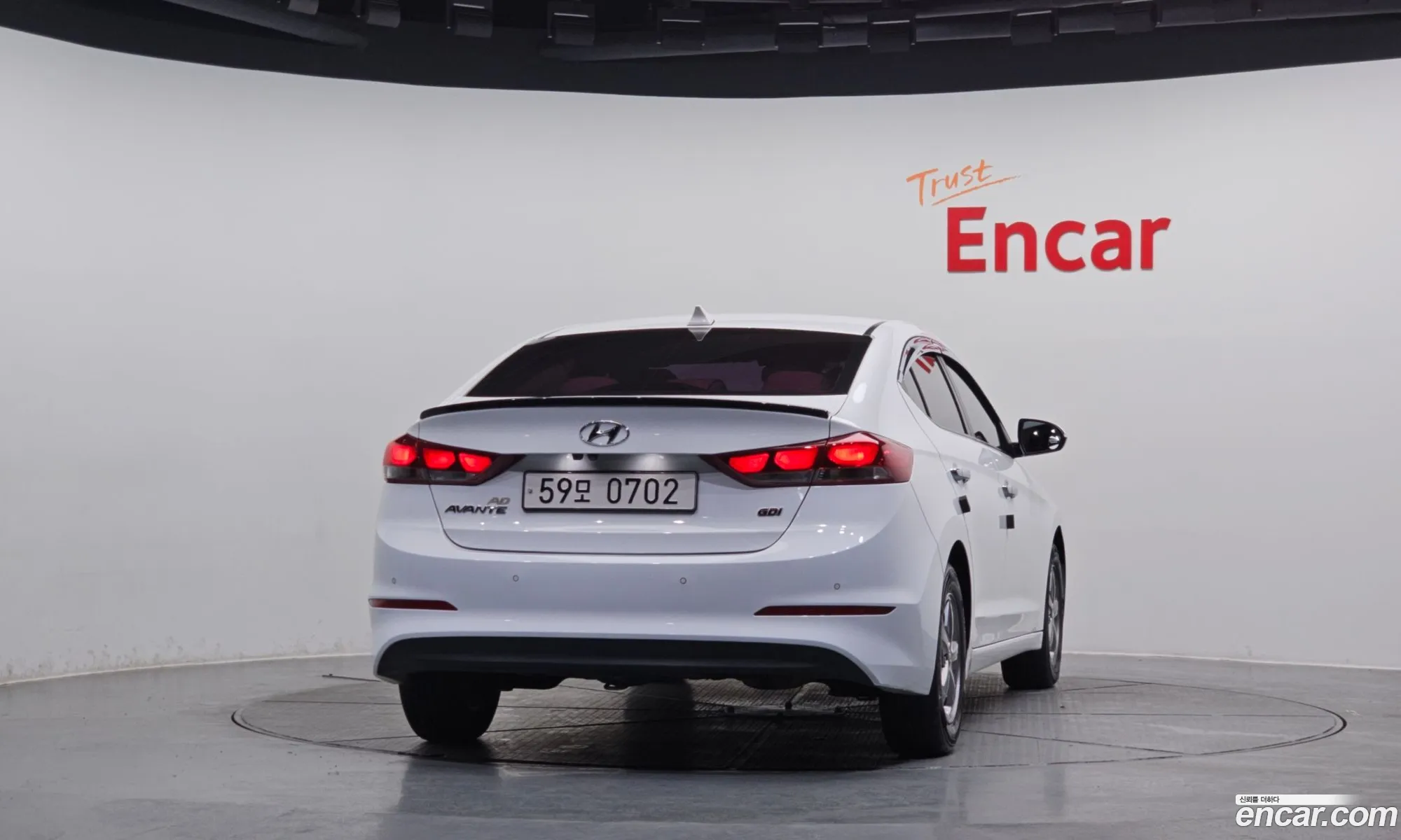 Hyundai Elantra AD 2016 — 17