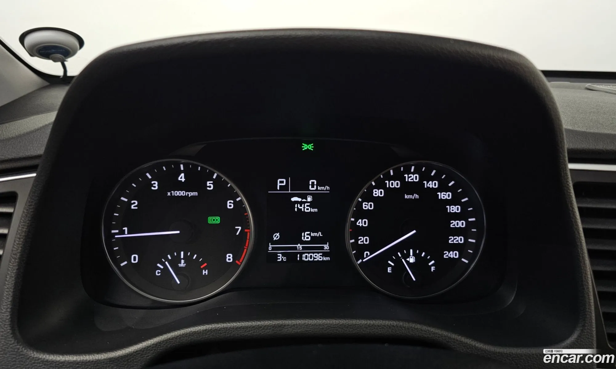 Hyundai Elantra AD 2016 — 14