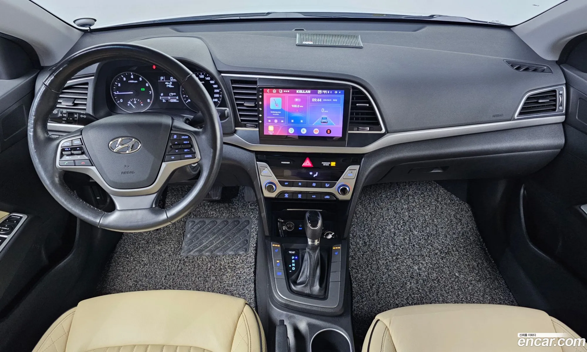 Hyundai Elantra AD 2016 — 13