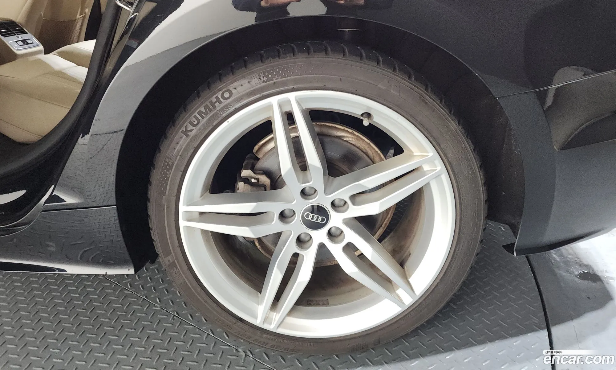 Audi A5 2021 WAUZZZF5111111111 — 2