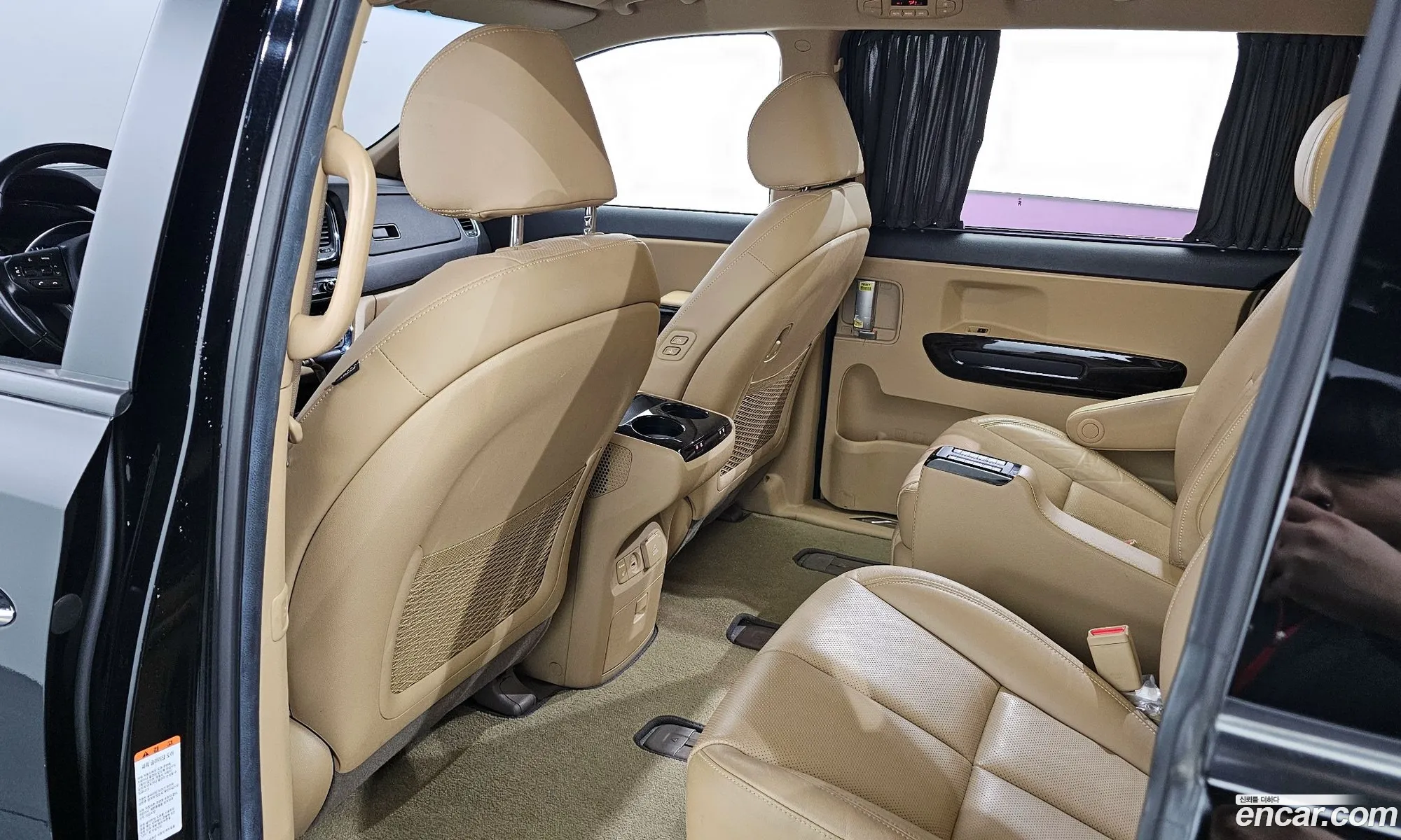 Kia Carnival 2019 KNAME81ABKS576711 — 15