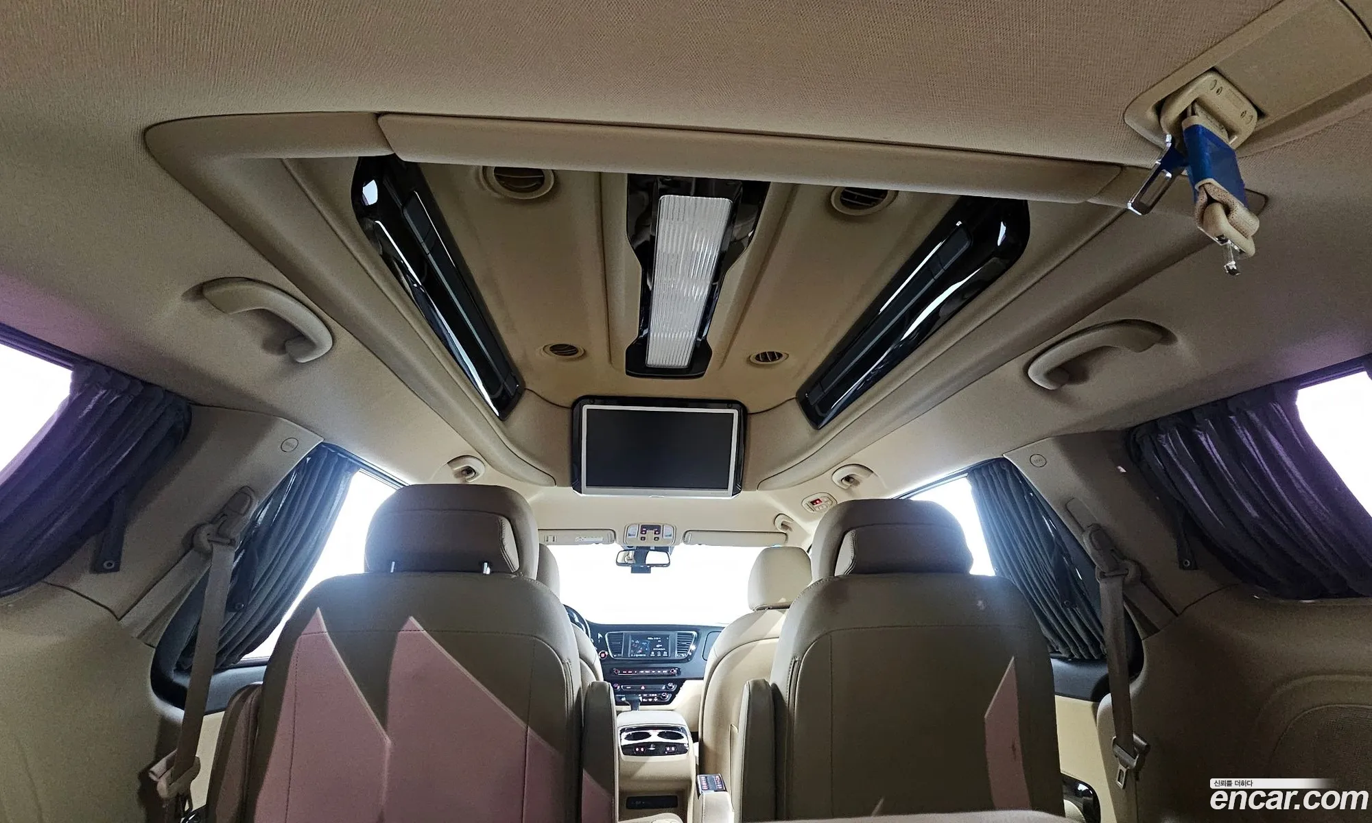 Kia Carnival 2019 KNAME81ABKS576711 — 7