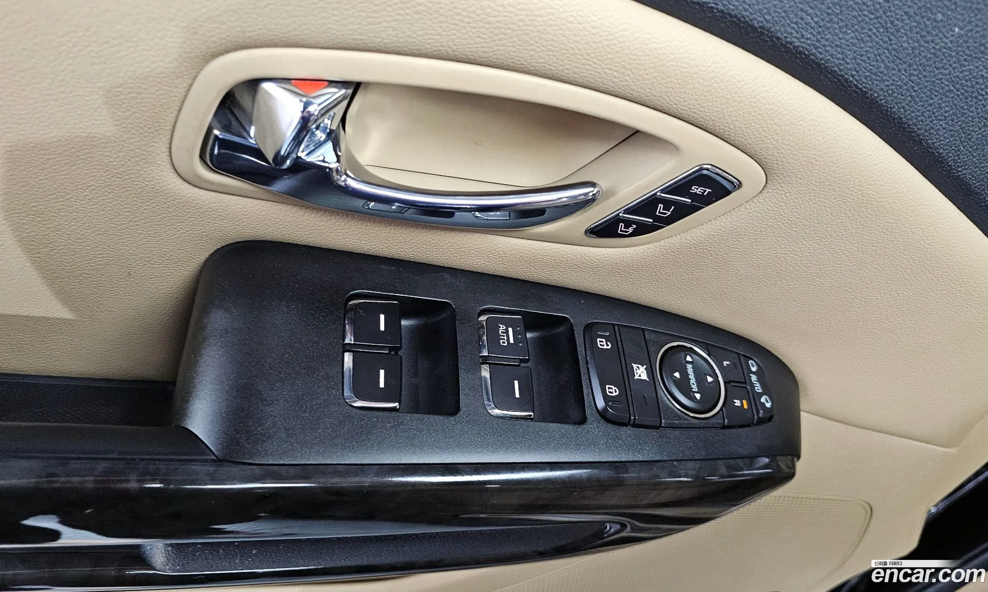 Kia Carnival 2019 KNAME81ABKS576711 — 2