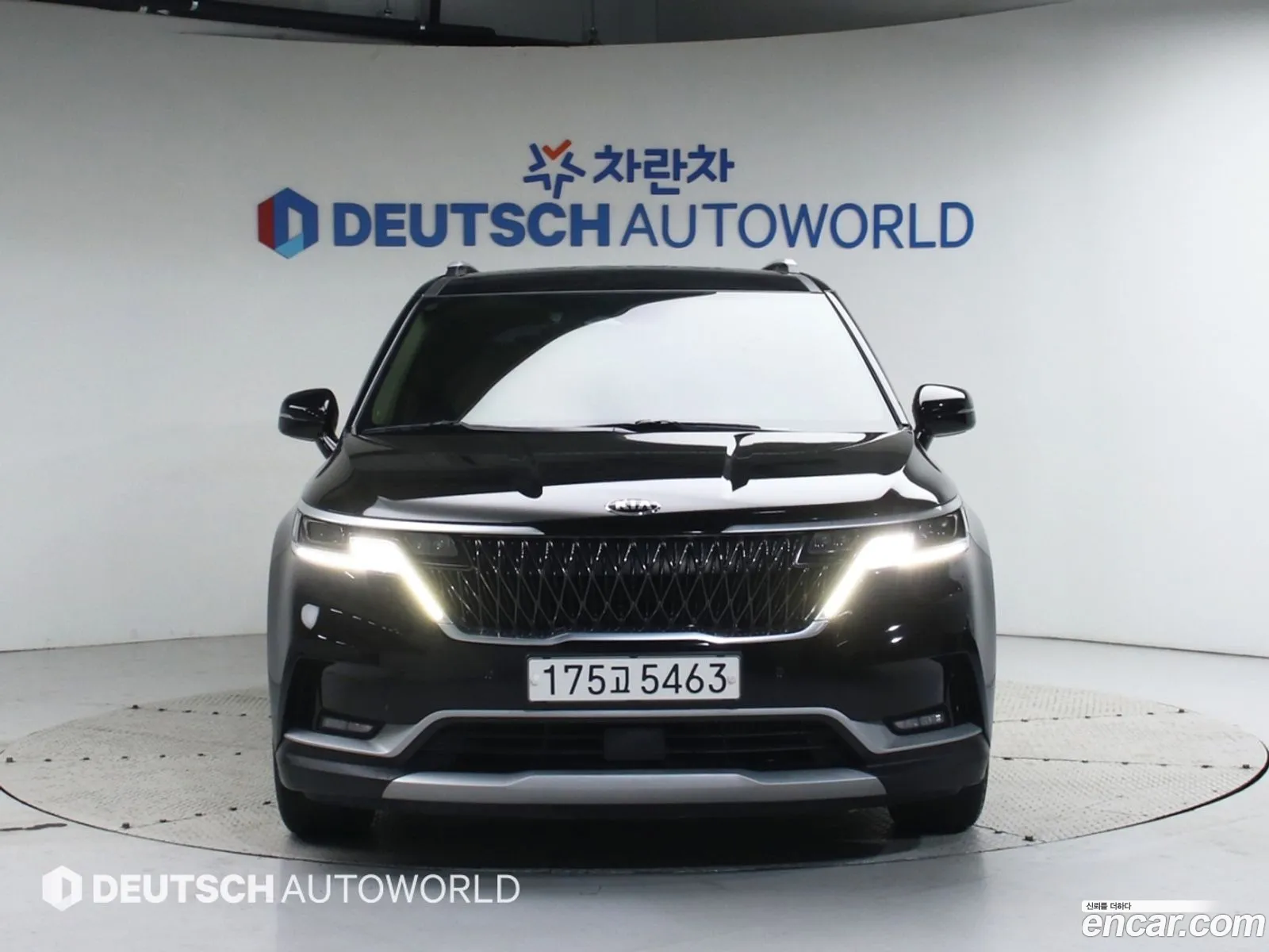 Kia Carnival 2021 — 3