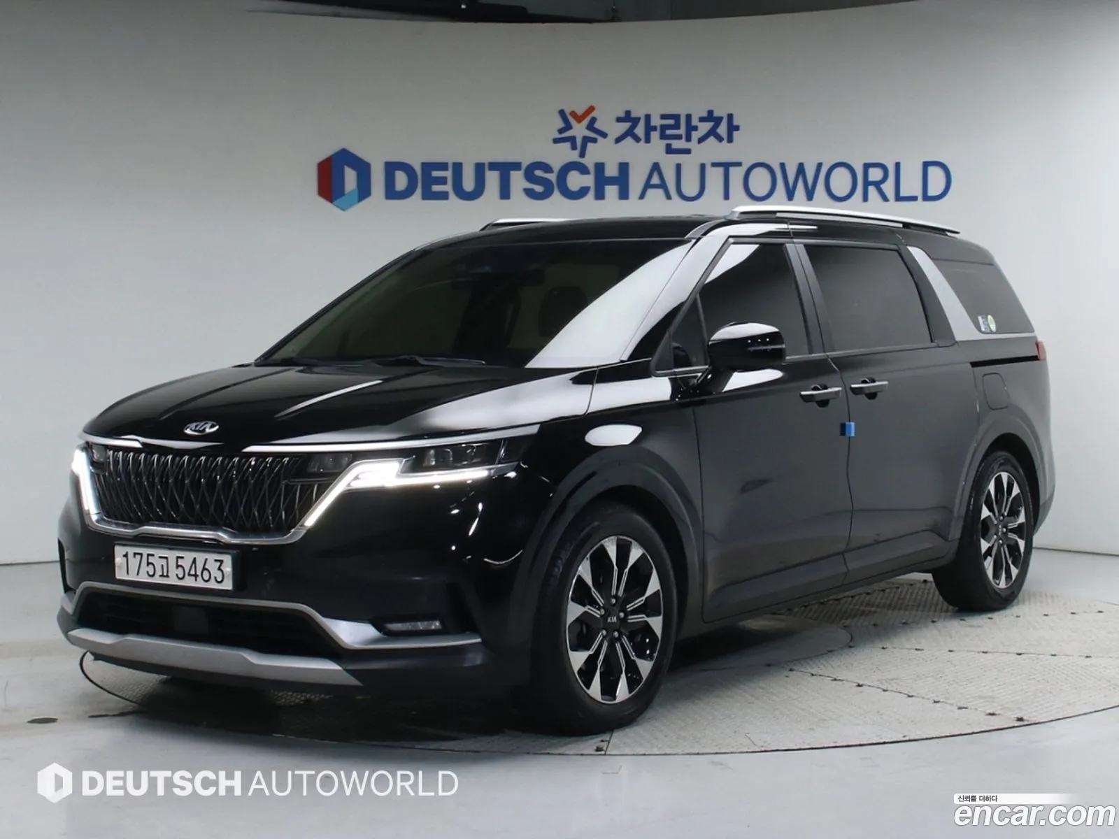 Kia Carnival 2021 — 18