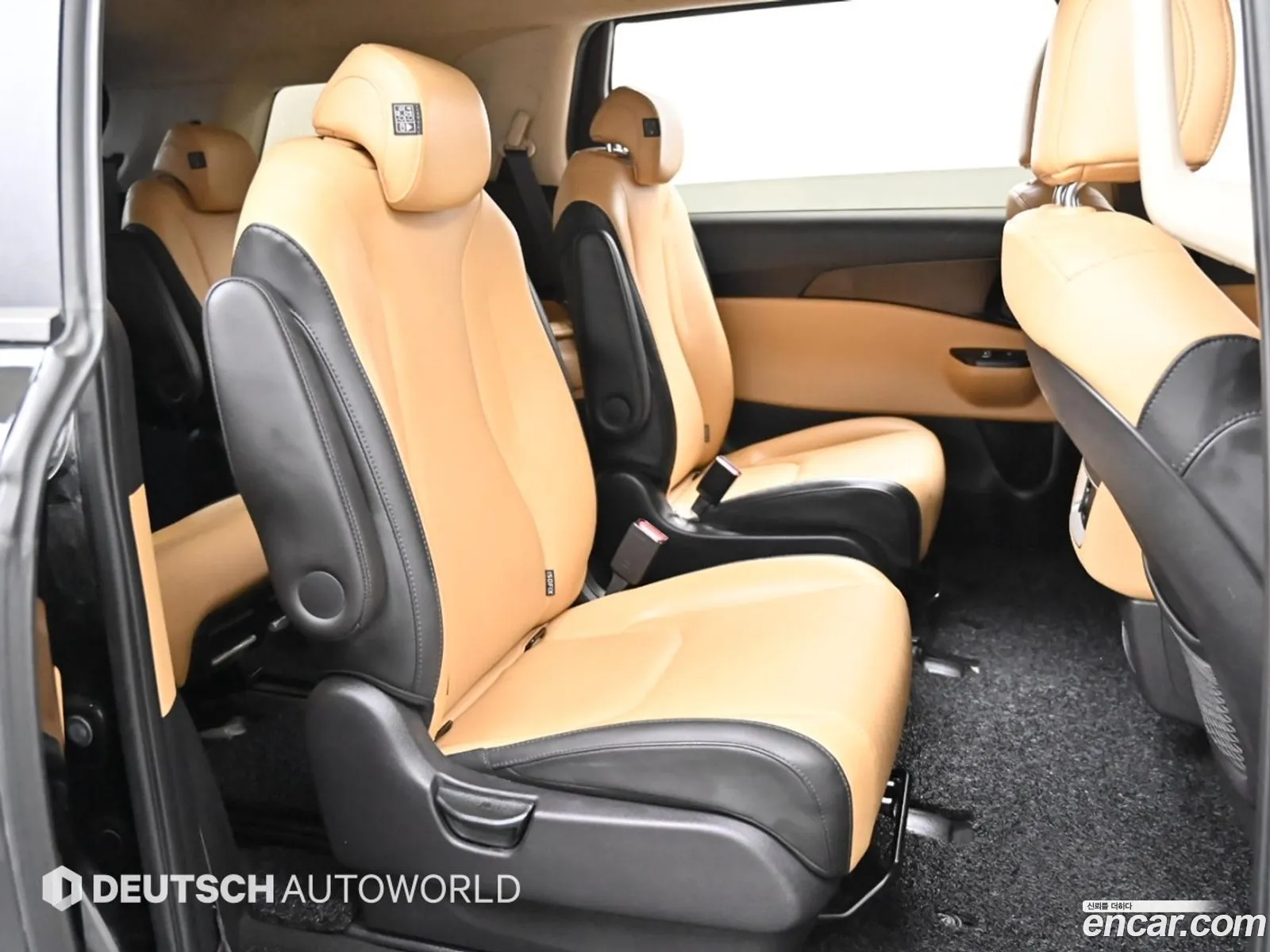 Kia Carnival 2021 — 12