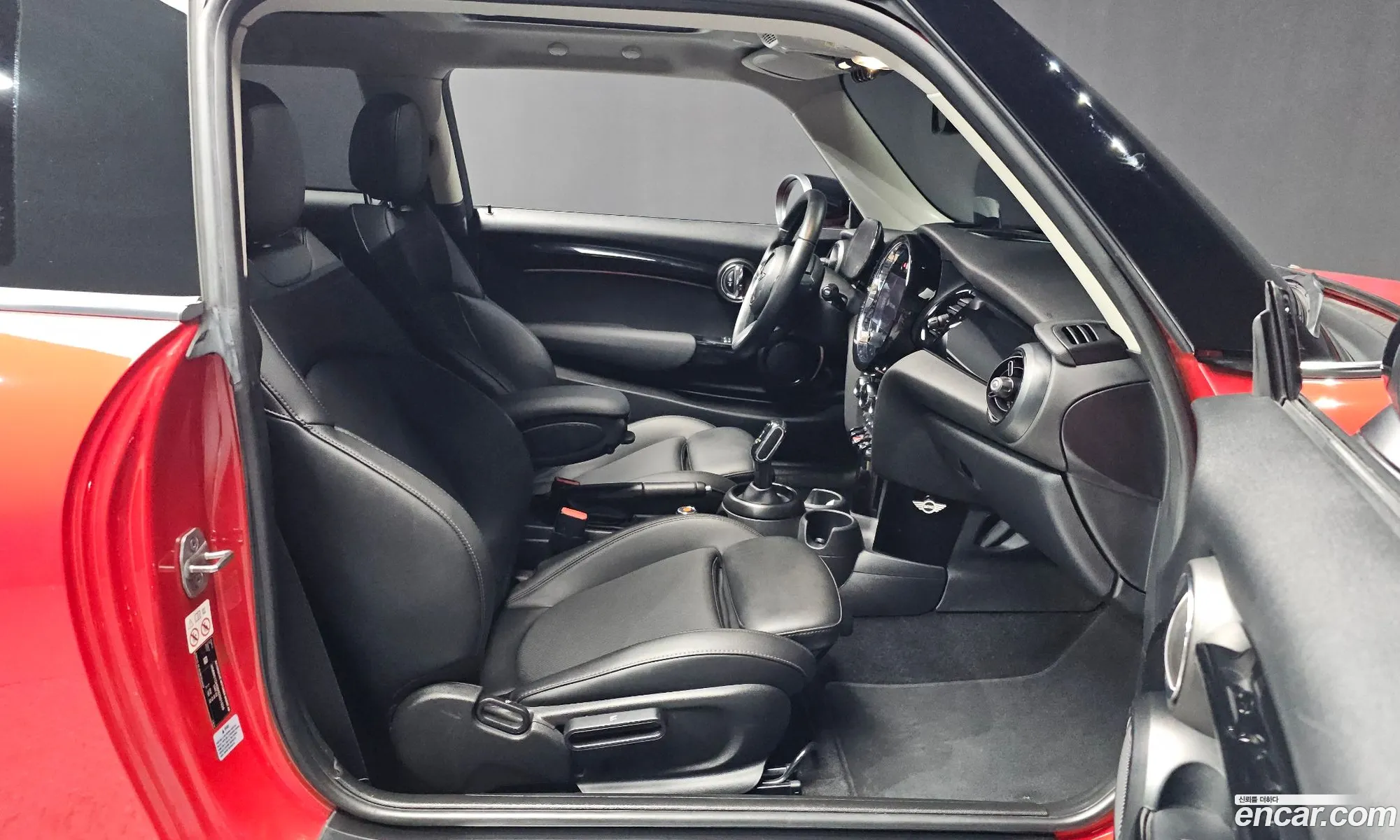 Mini Cooper S 2021 WMW61DH06N2R01028 — 17