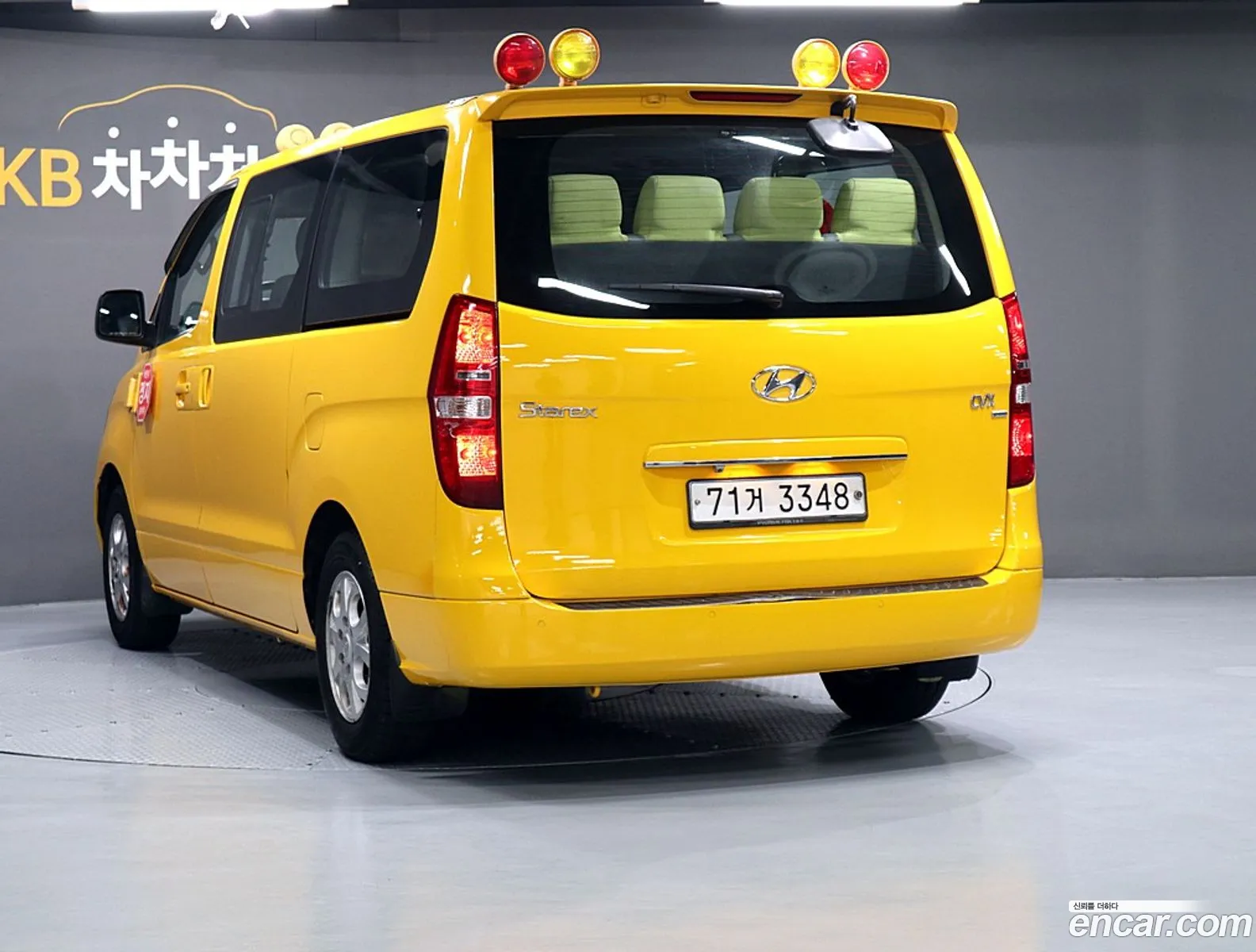 Hyundai Grand Starex 2014 — 18